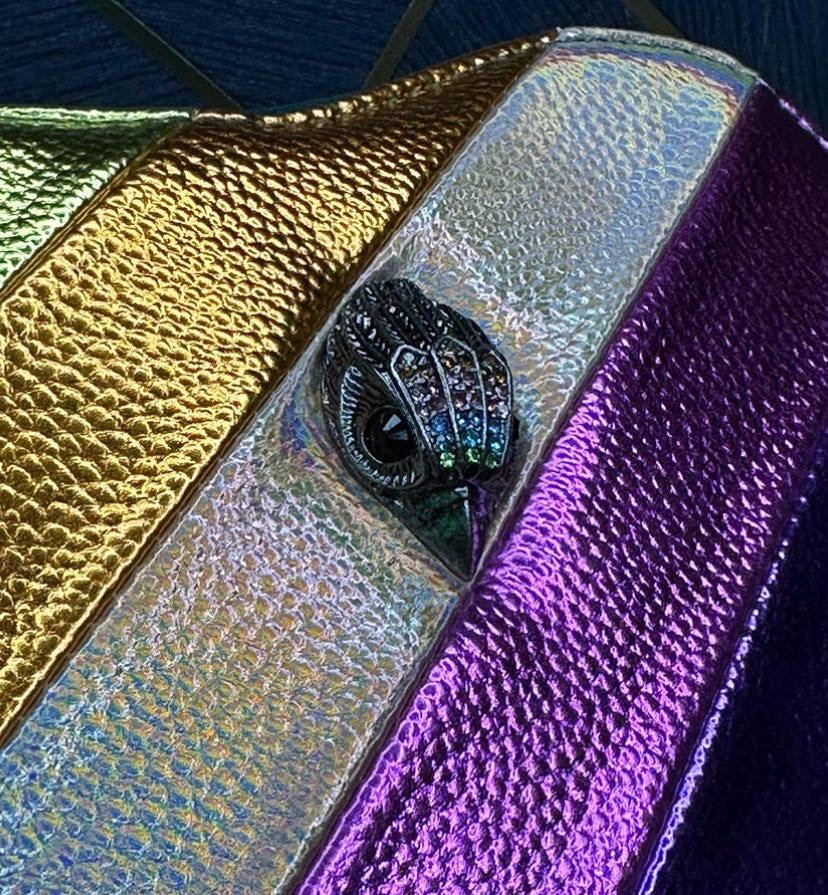 Bolso de corazón arcoíris KURT GEIGER