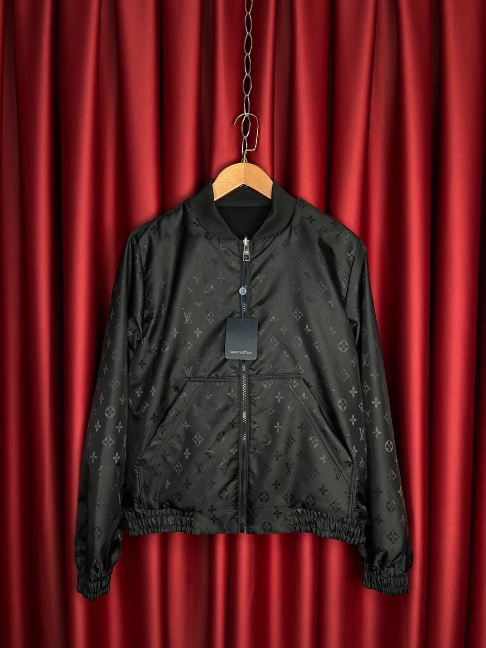 Chaqueta negra elegante Louis Vuitton