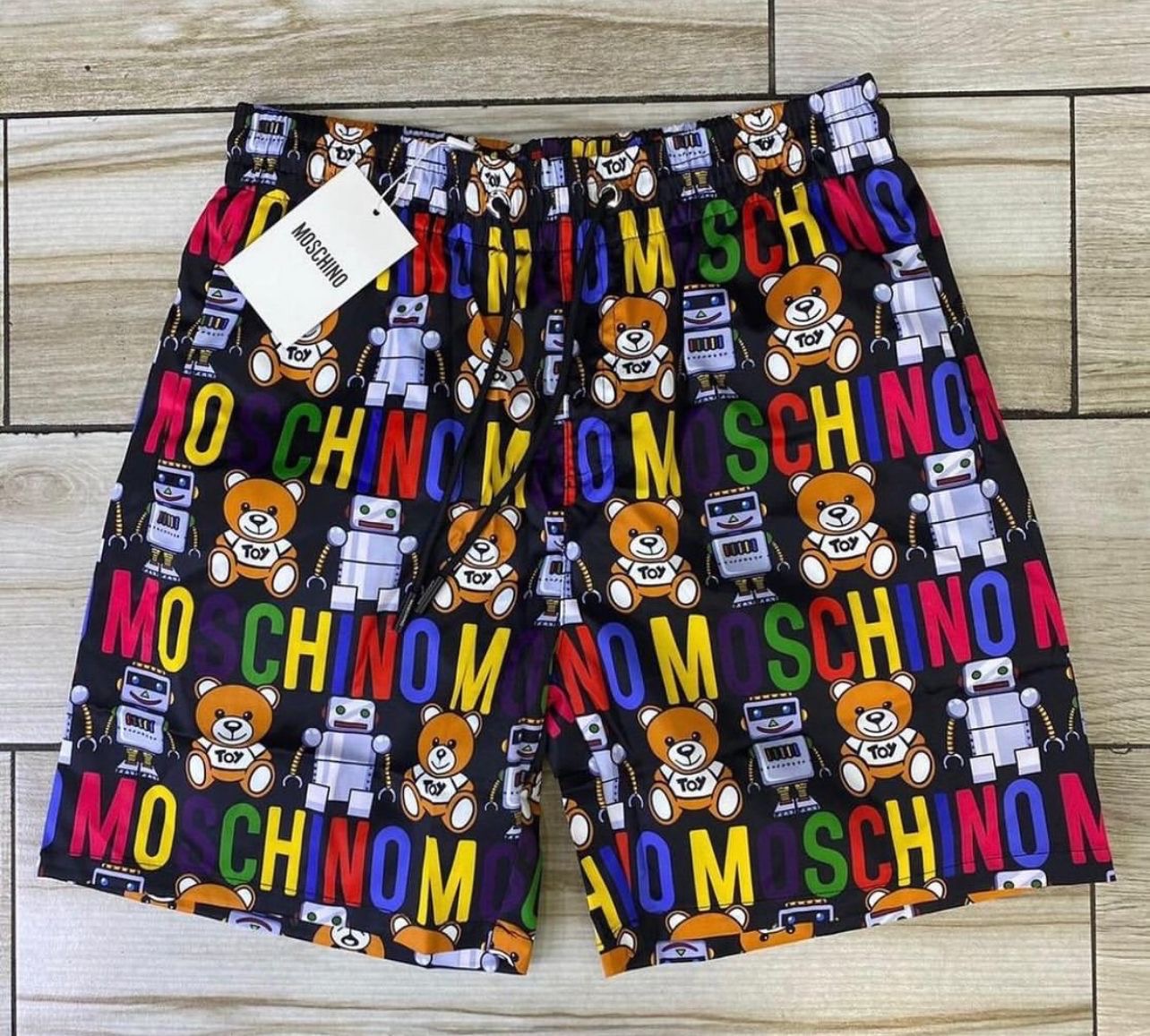 Short Moschino