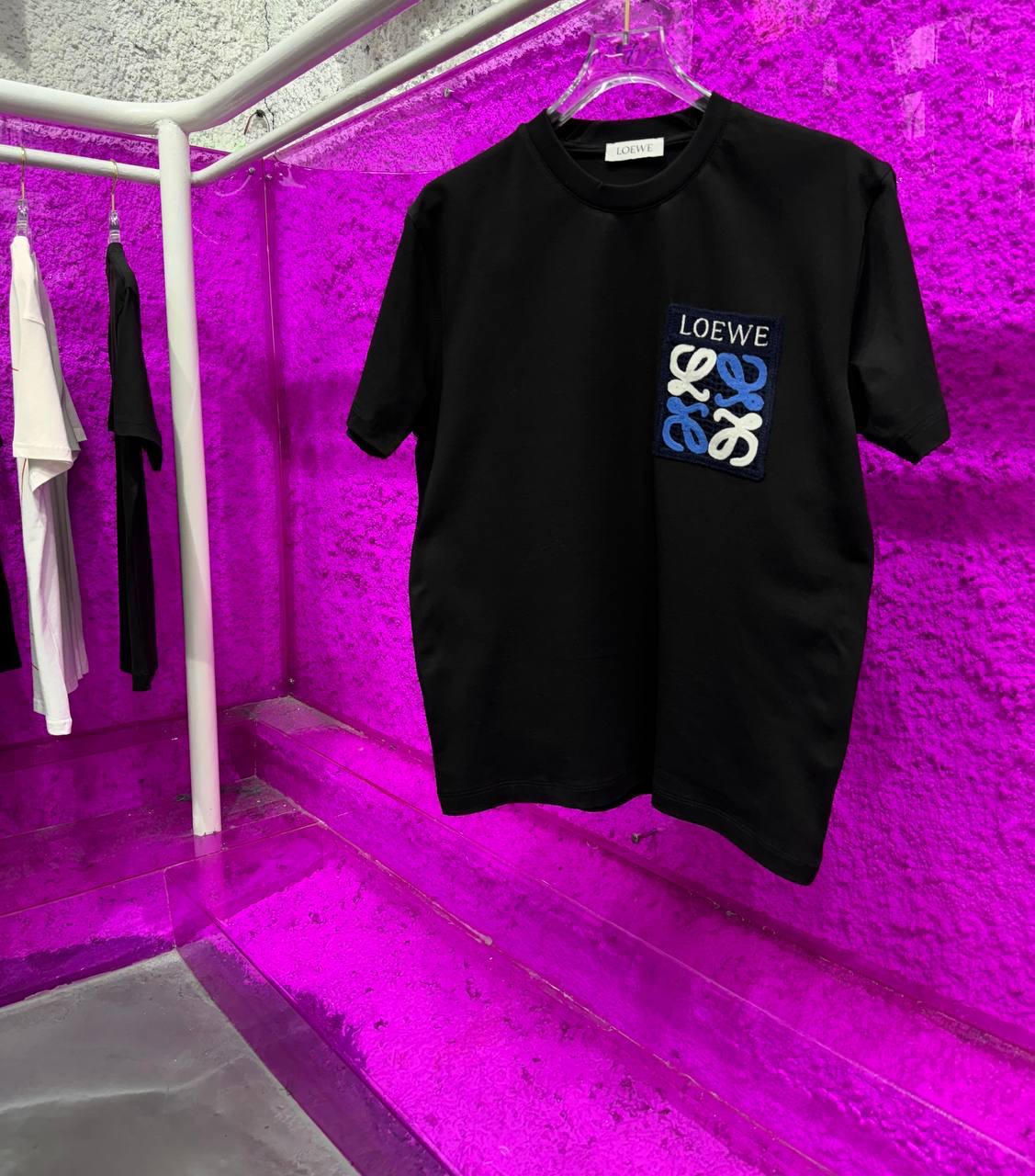 Camiseta negra Loewe