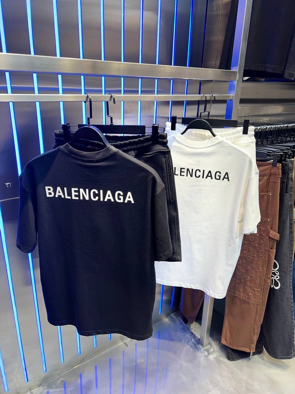 Conjunto de marca Balenciaga