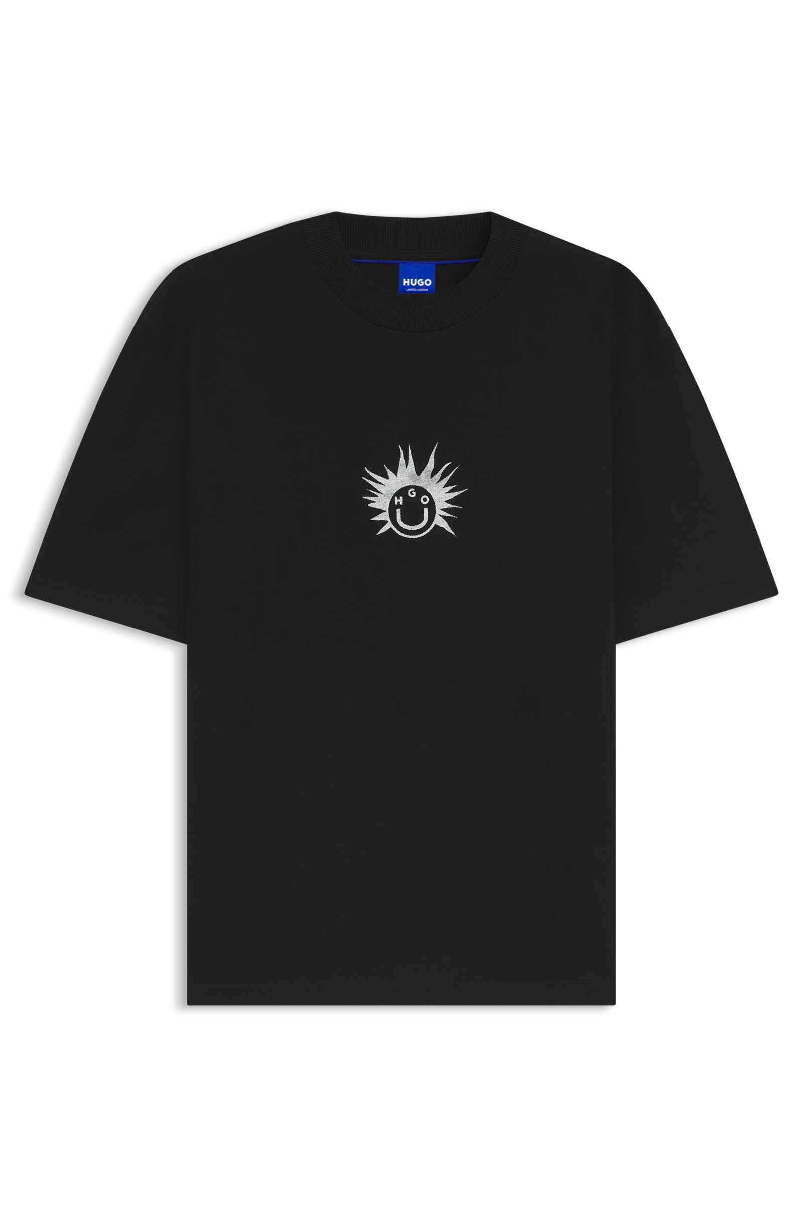 Camiseta negra con estampado de sol sonriente