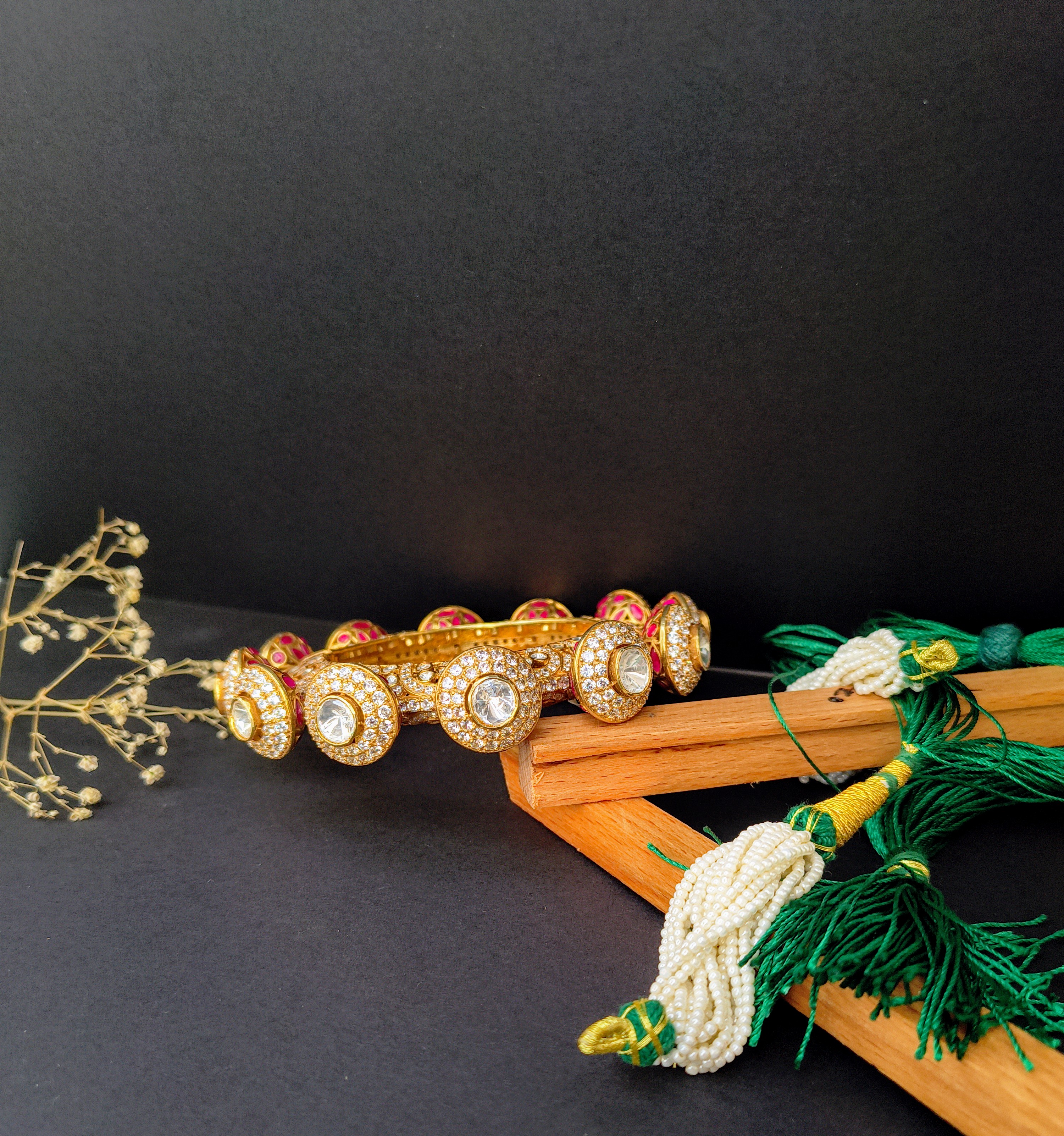 Royal Moissanite Polki Bangle 