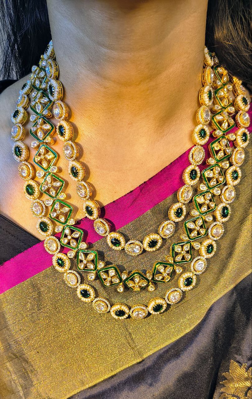 Elegant Gold Necklace