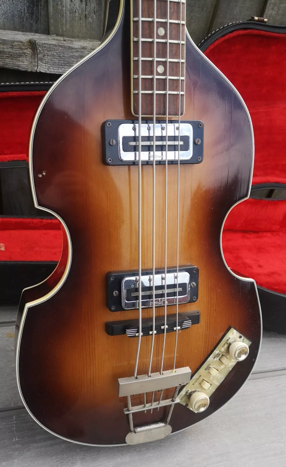 Hofner 1967 violin 500/1 bass guitar McCartney Beatles