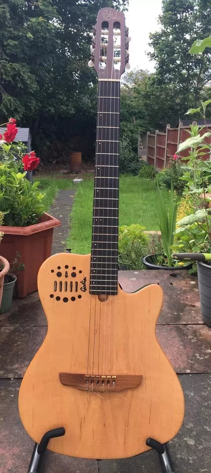 Godin Multiac ACS SA Nylon guitar wide Neck Guitar with synth access