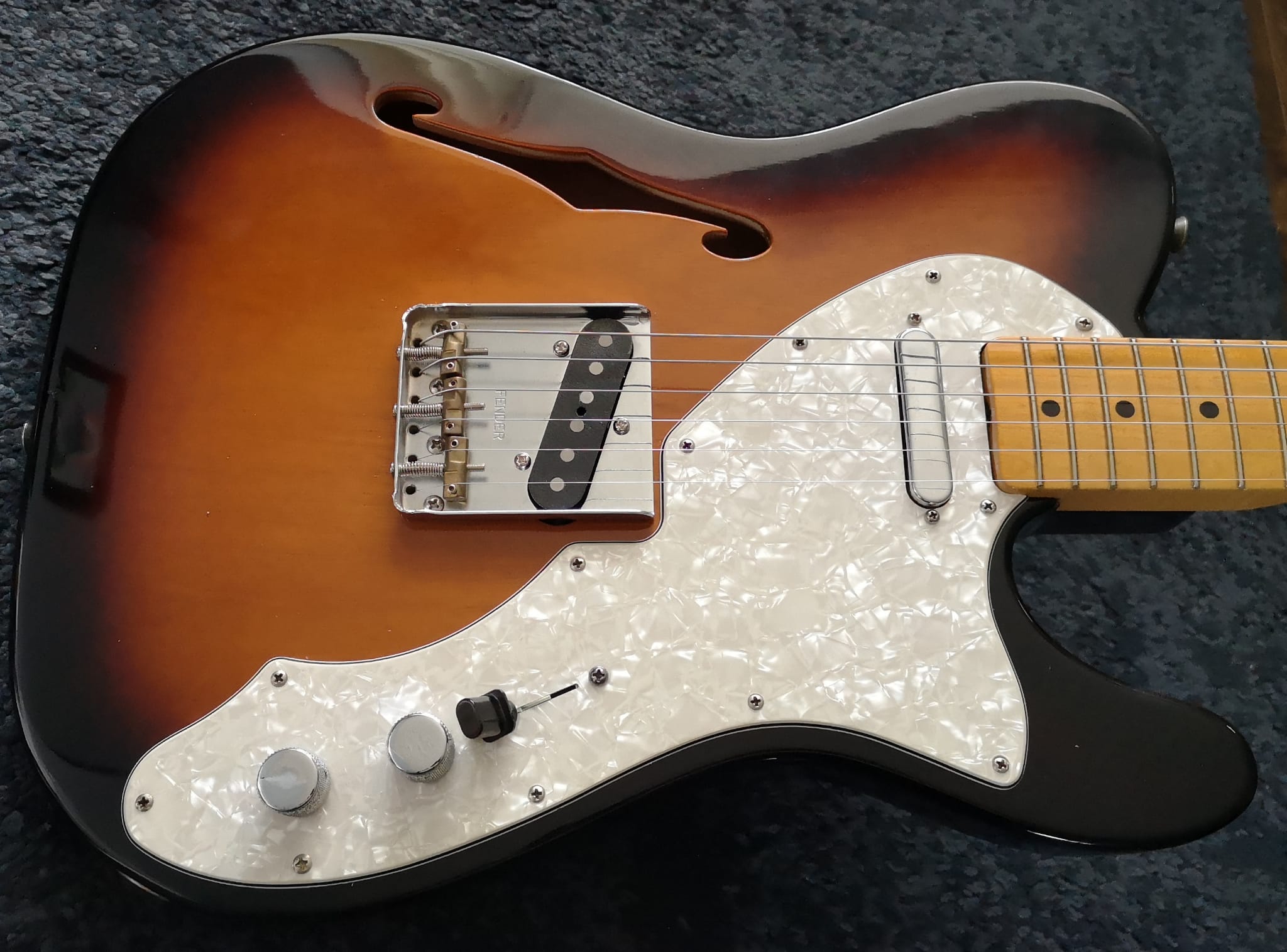 2012 Fender AVRI 69 Thinline USA telecaster 