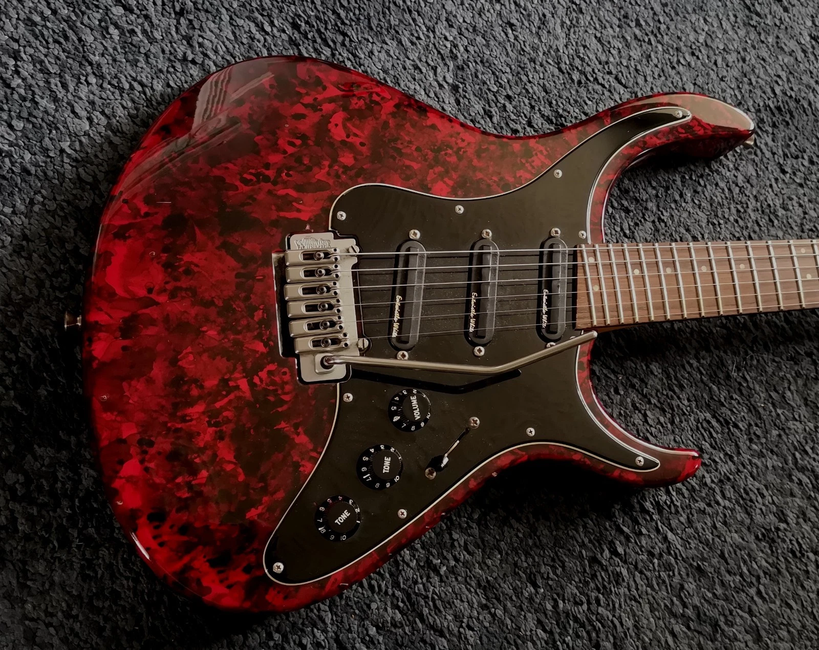 Rare Hohner Revelation RTS Electric Guitar  90s - Red Marble Finish