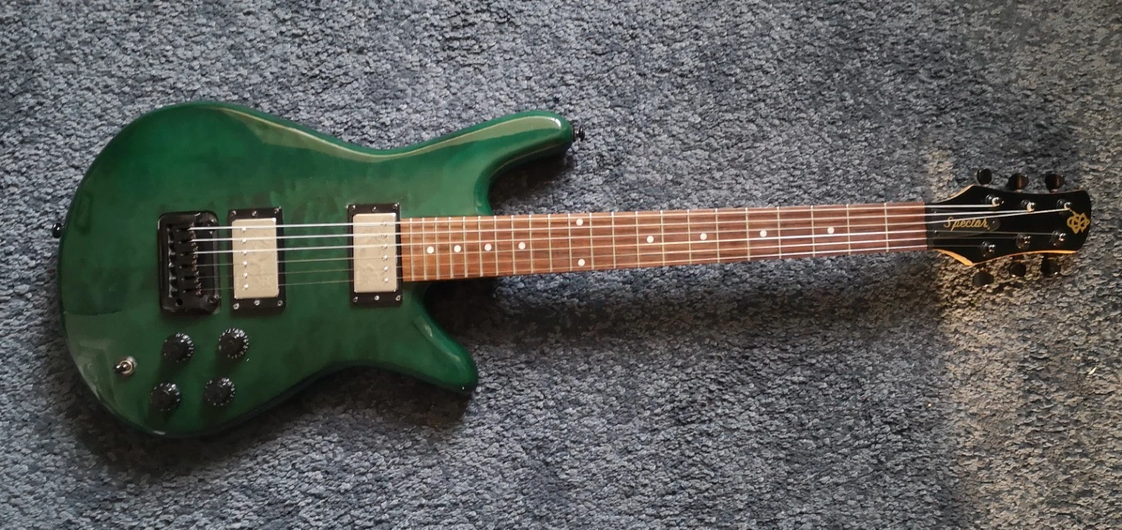 Stunning Spector ARC 6 ELECTRIC guitar GREEN quilt top