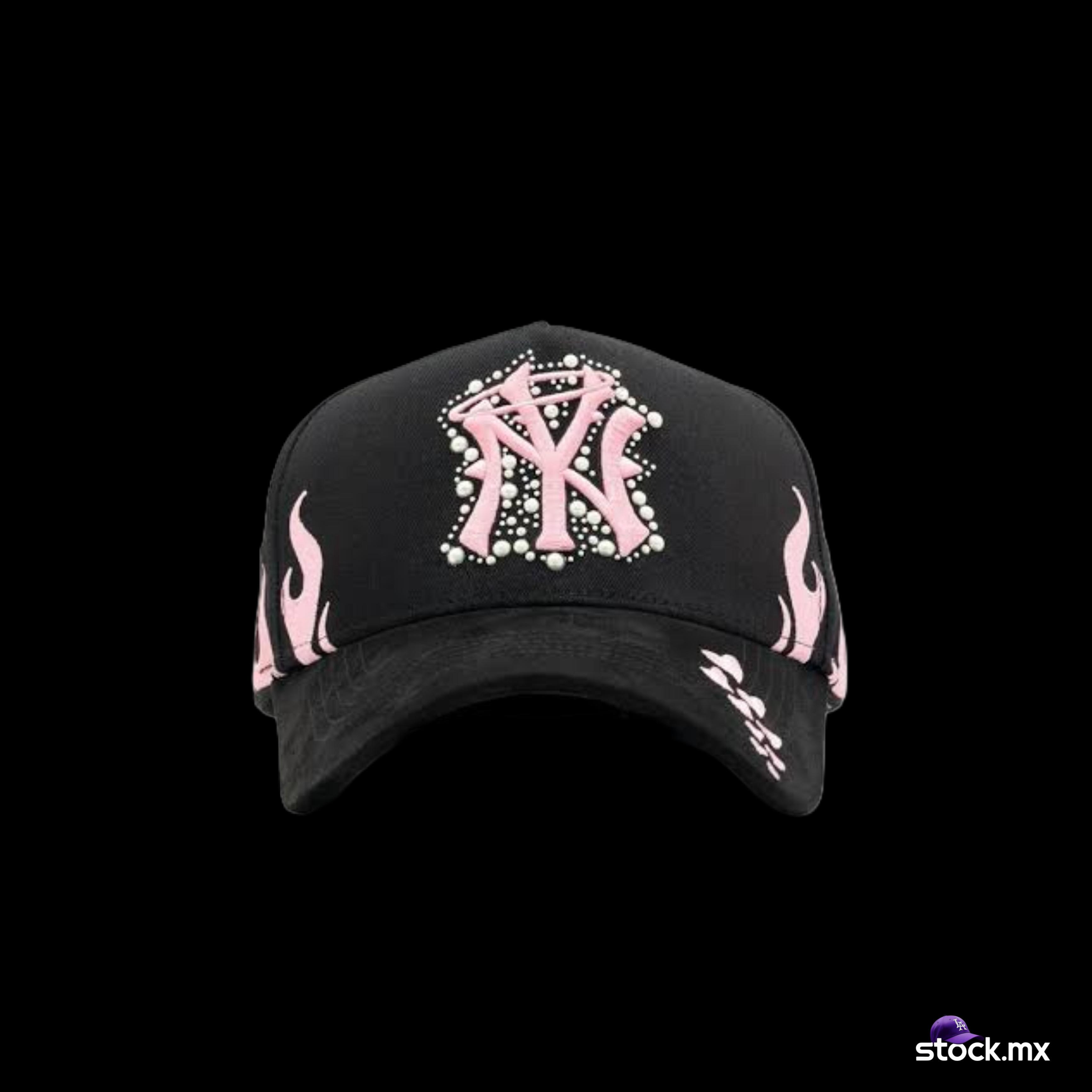 31 Hats - NY Pearls In Love