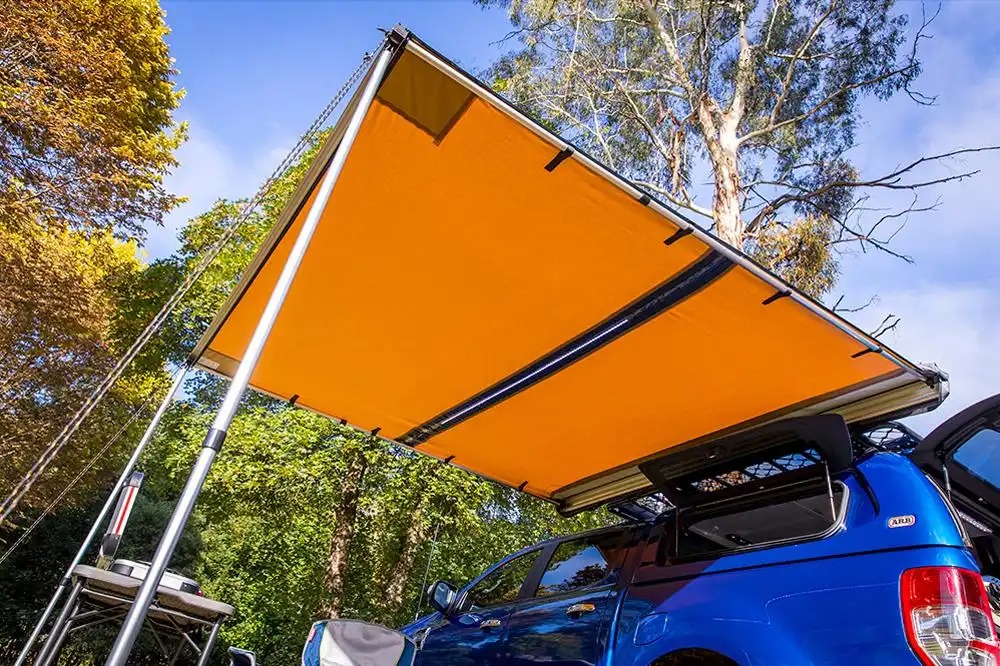ARB AWNING 2000X2500 INCLUDES LIGHT INSTALLED