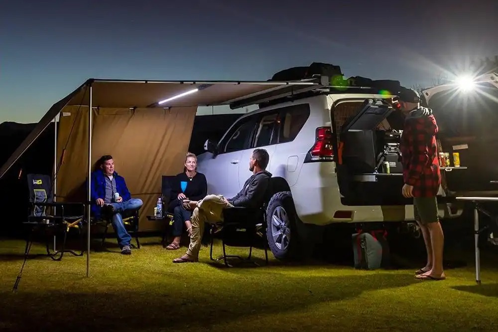 ARB AWNING 2000X2500 INCLUDES LIGHT INSTALLED