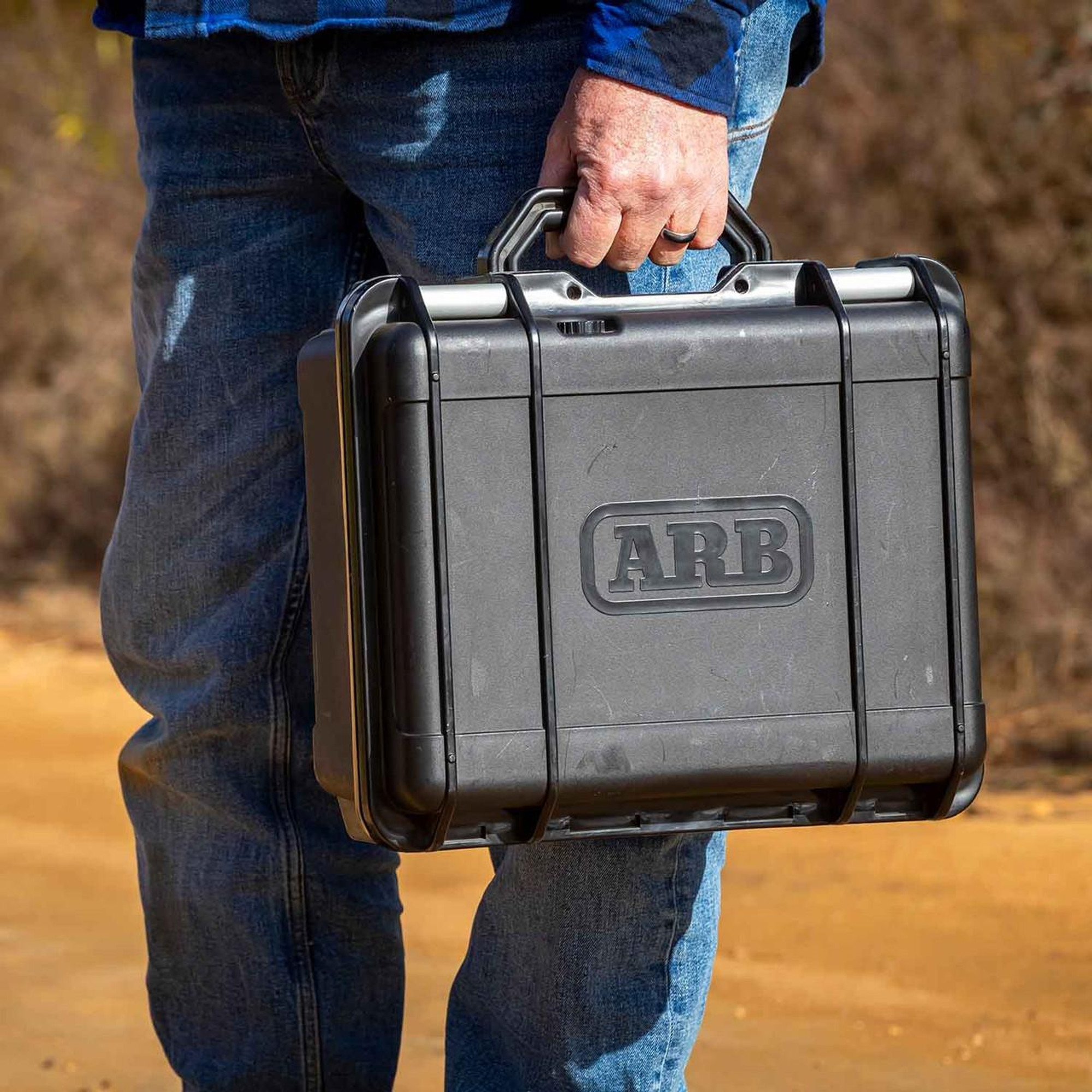 ARB SINGLE MOTOR PORTABLE 12V AIR COMPRESSOR