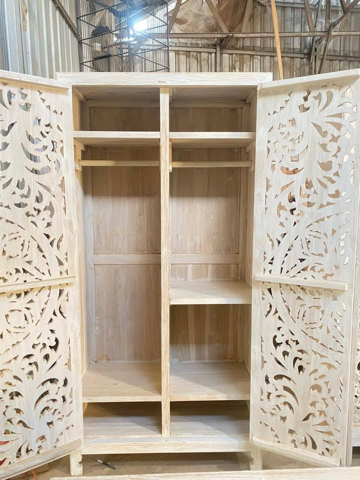 Hibiscus Dream Vintage Wooden Wardrobe