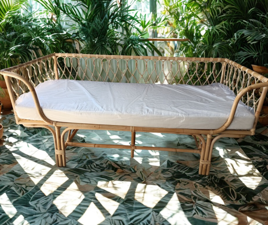Made Seri Day Bed