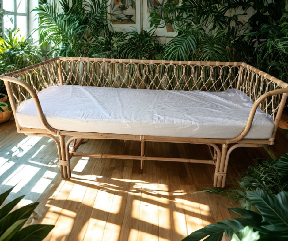 Made Seri Day Bed