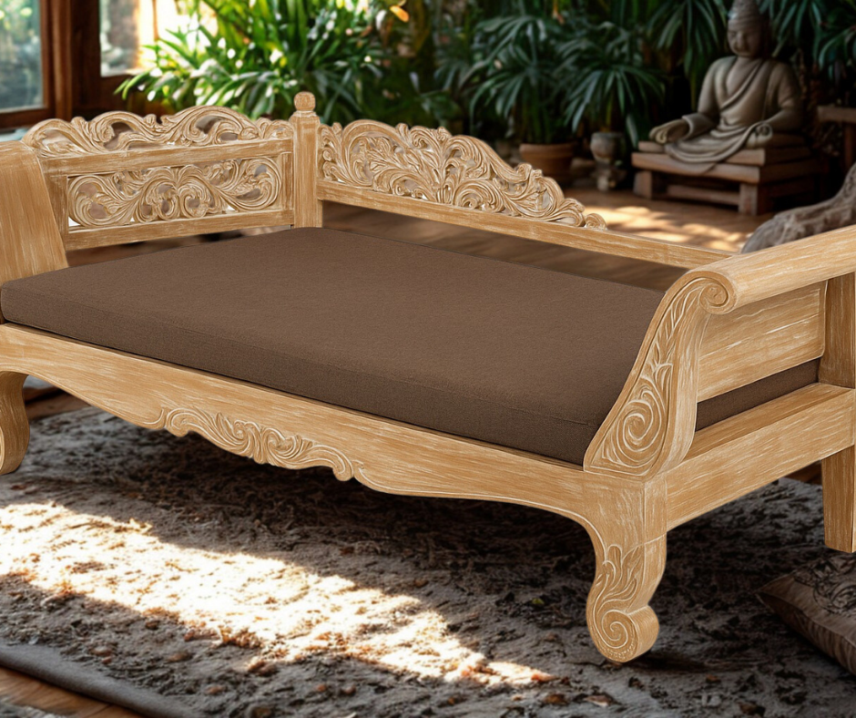 Padma Loka Daybed