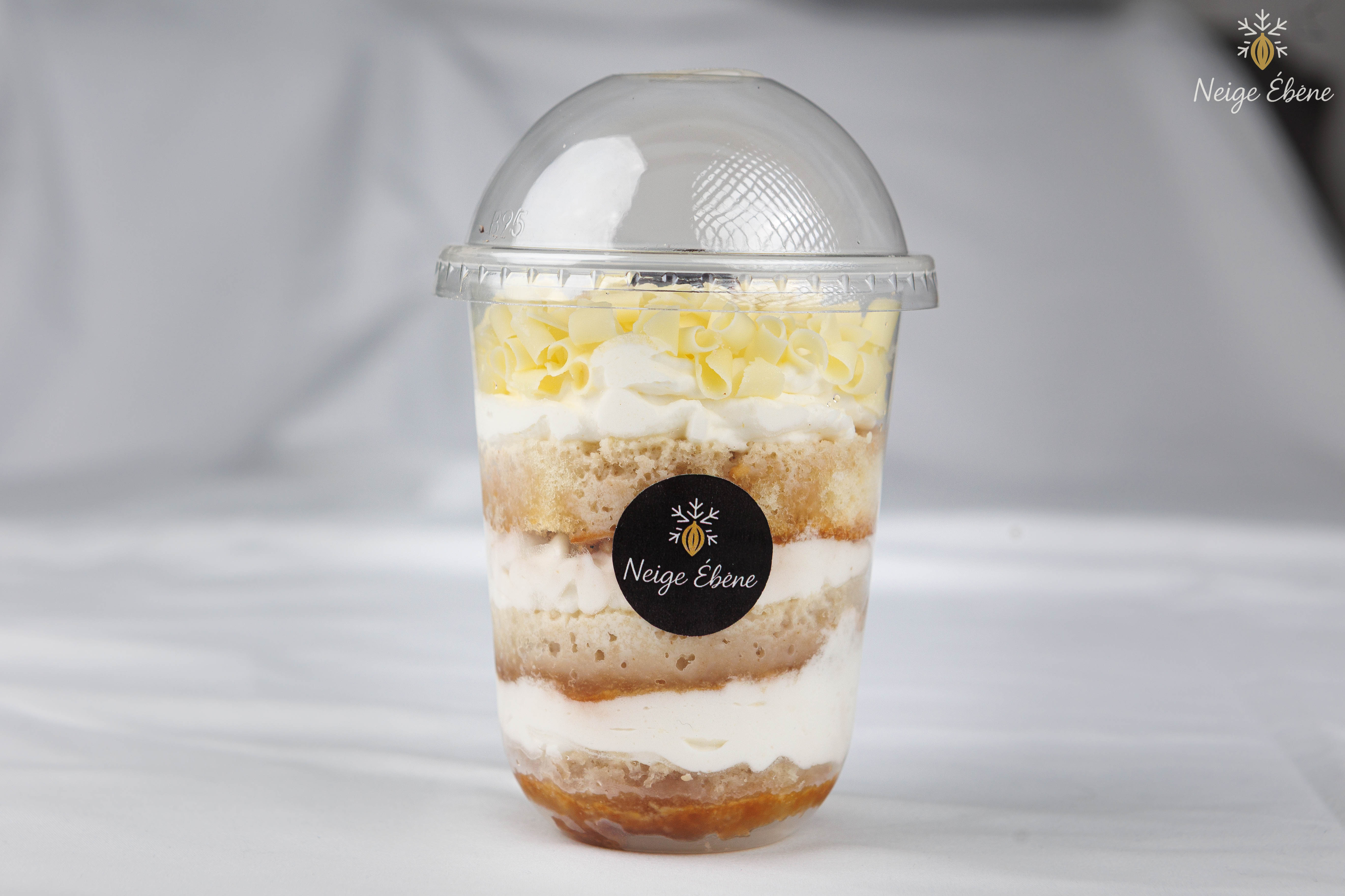 𝐵𝑢𝑏𝑏𝑙𝑒 𝐶𝑎𝑘𝑒 𝐹𝑜𝑟ê𝑡 𝐵𝑙𝑎𝑛𝑐ℎ𝑒