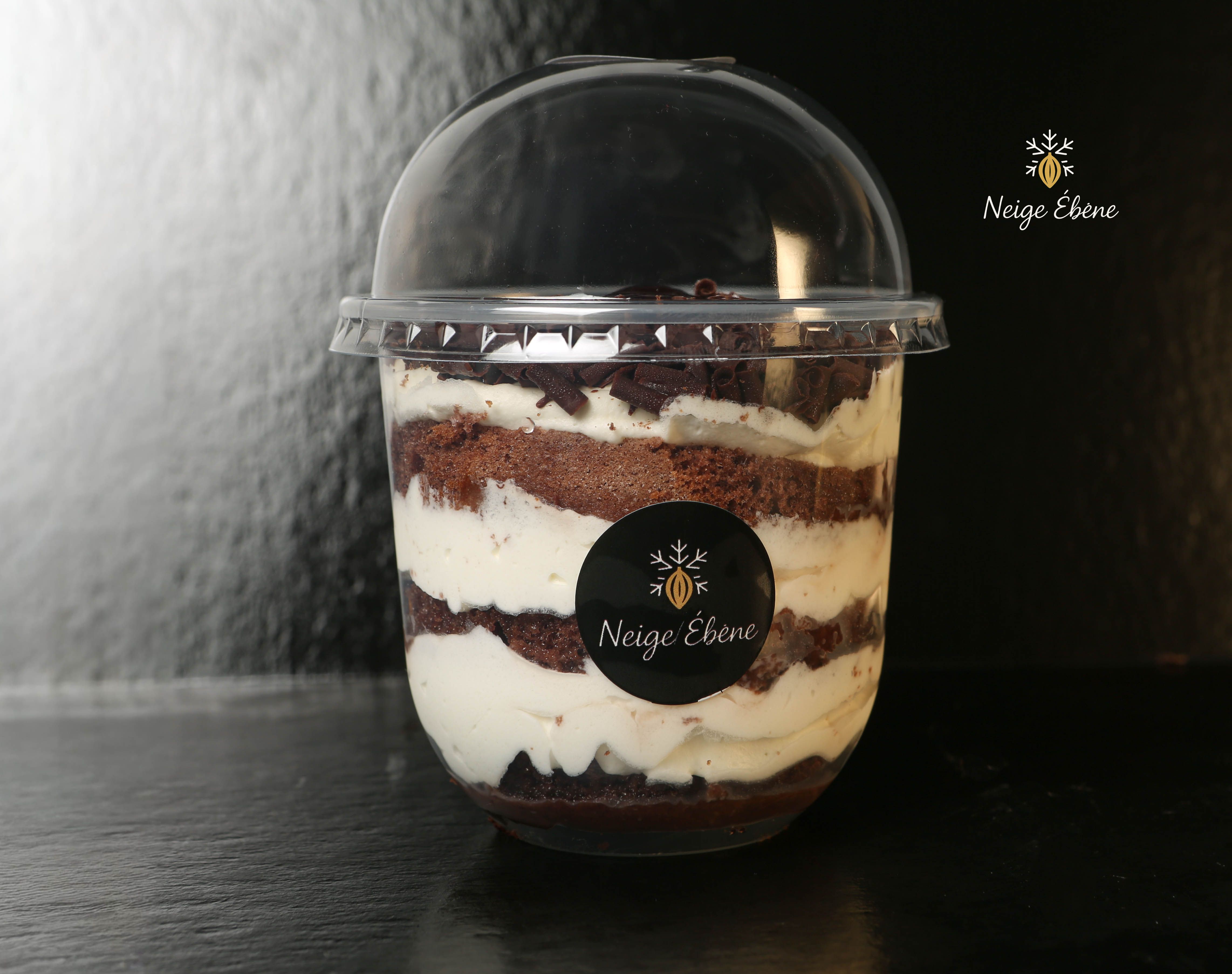 𝐵𝑢𝑏𝑏𝑙𝑒 𝐶𝑎𝑘𝑒 𝐹𝑜𝑟ê𝑡 𝑁𝑜𝑖𝑟𝑒