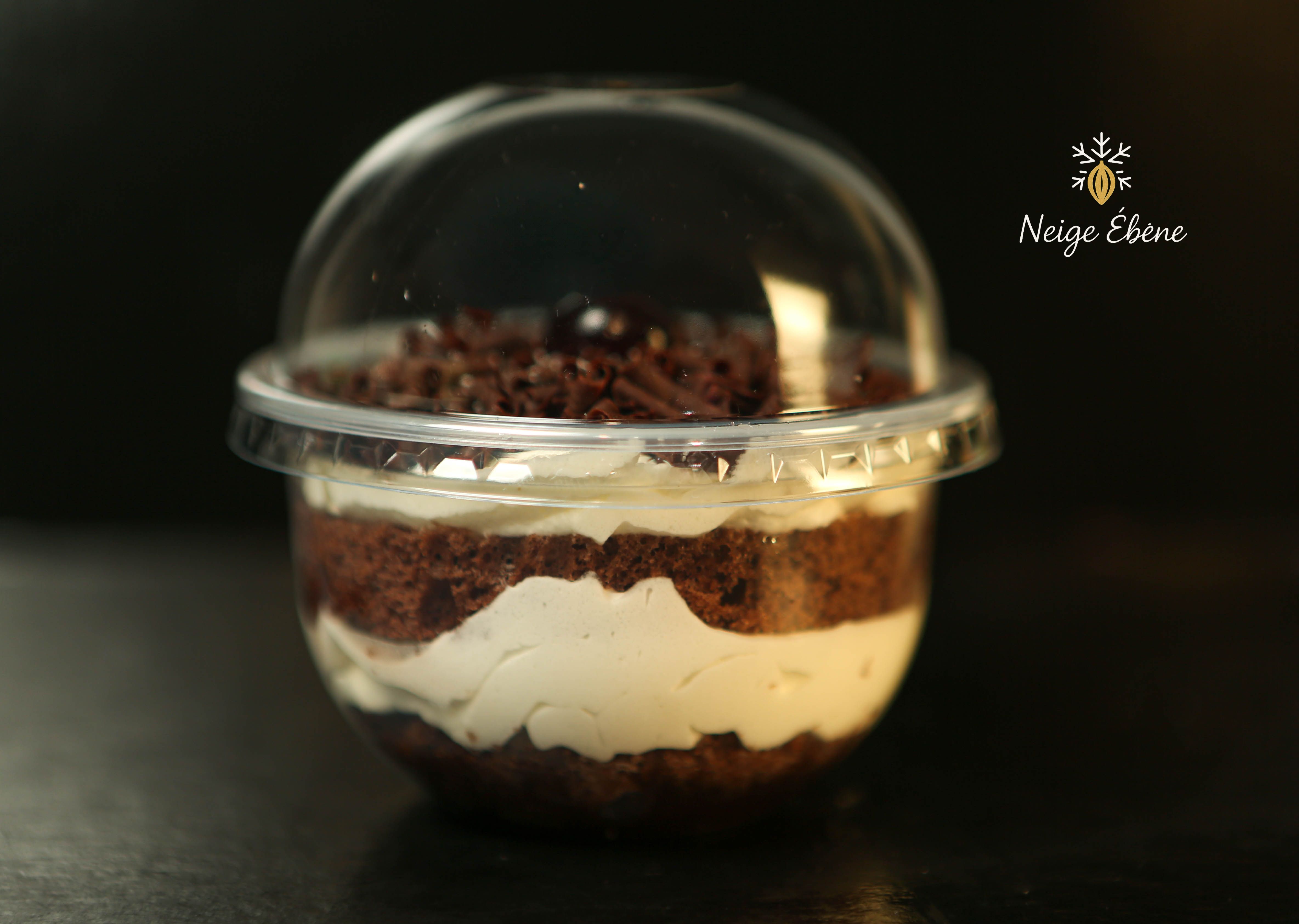 𝐵𝑢𝑏𝑏𝑙𝑒 𝐶𝑎𝑘𝑒 𝐹𝑜𝑟ê𝑡 𝑁𝑜𝑖𝑟𝑒