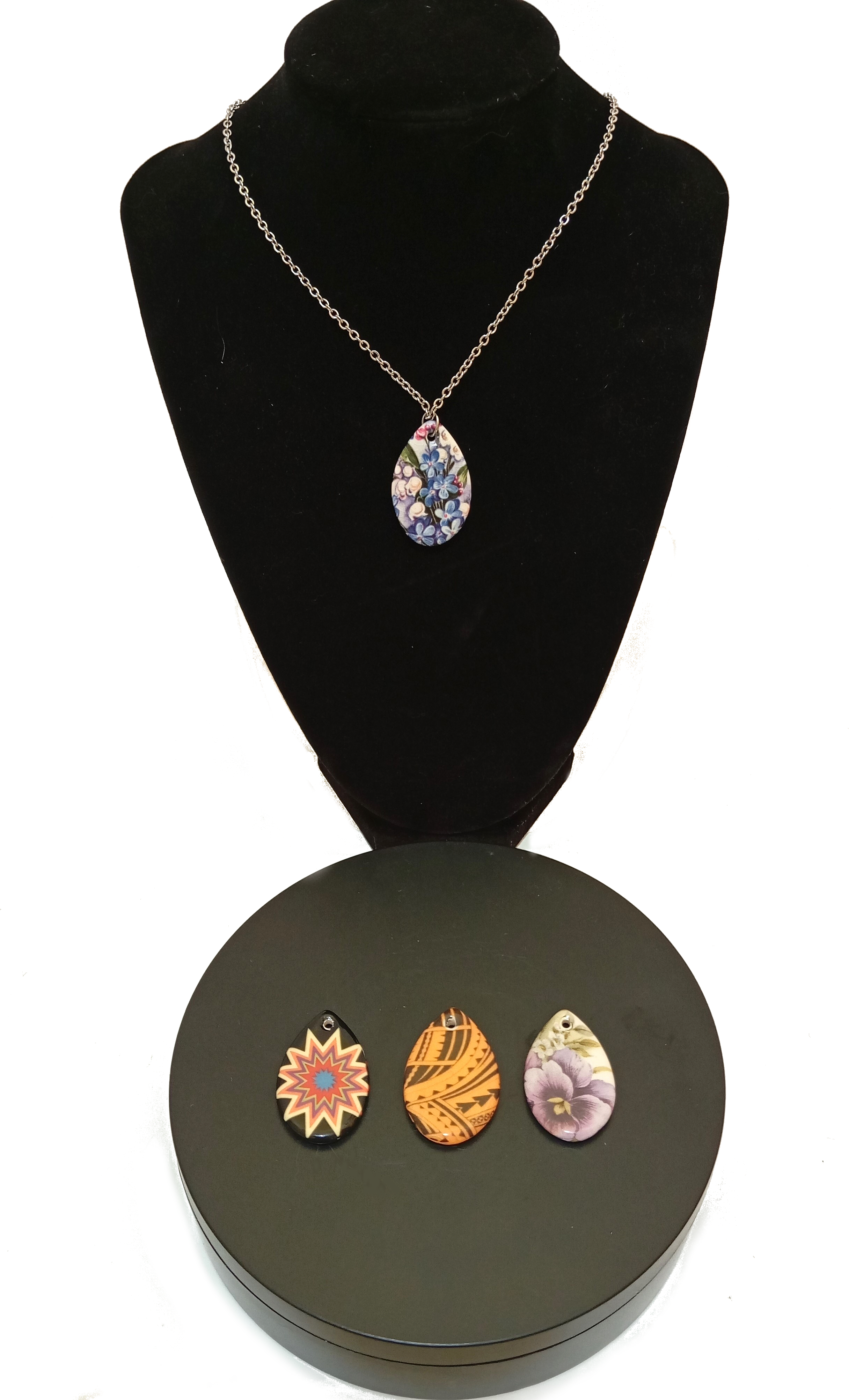 Handcrafted Pendant Necklace 
