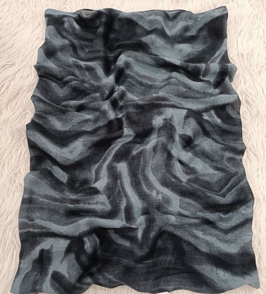 Navy waves