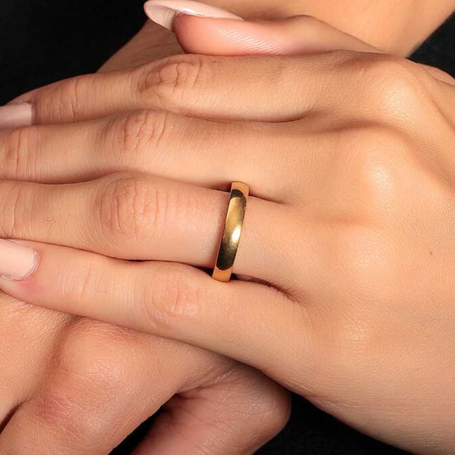 Par Alianças Ouro Banhada 18k Tungstênio 4mm Gravação Nomes.