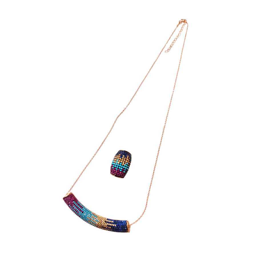 Conjunto Gargantilha e Anel Prata 925k e Banho de Ouro.