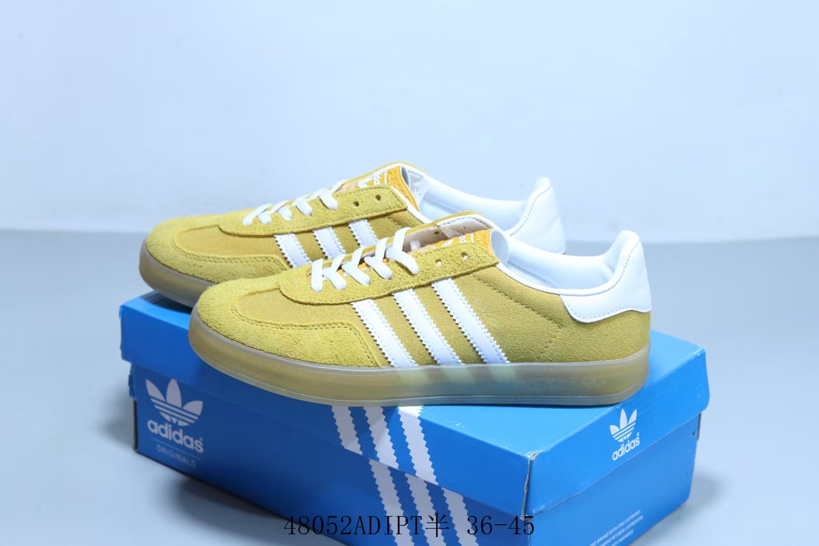 Gazelle Indoor Orange Peel 'White' (W)