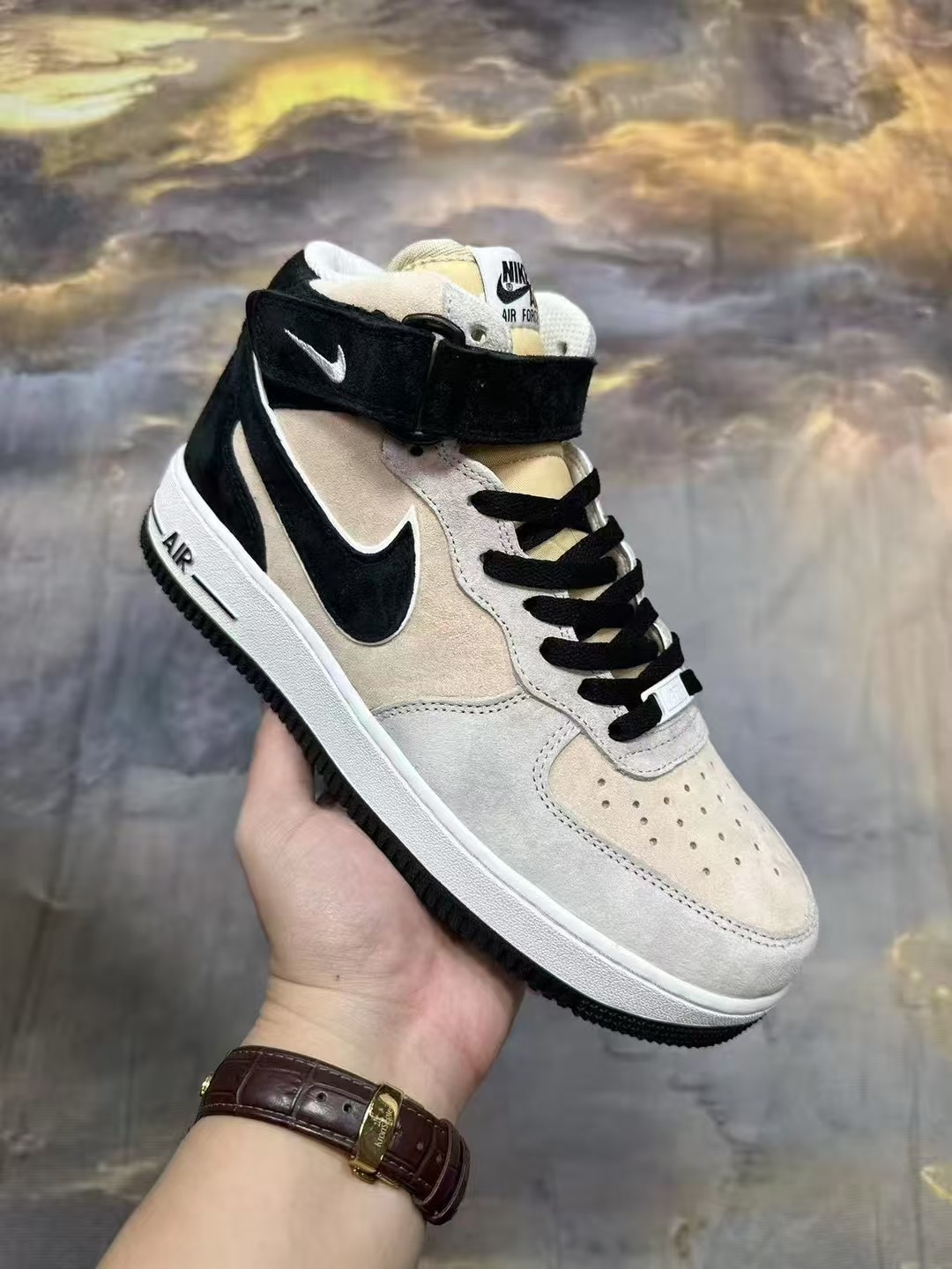 Nike Air Force 1 Mid Top - beige n black