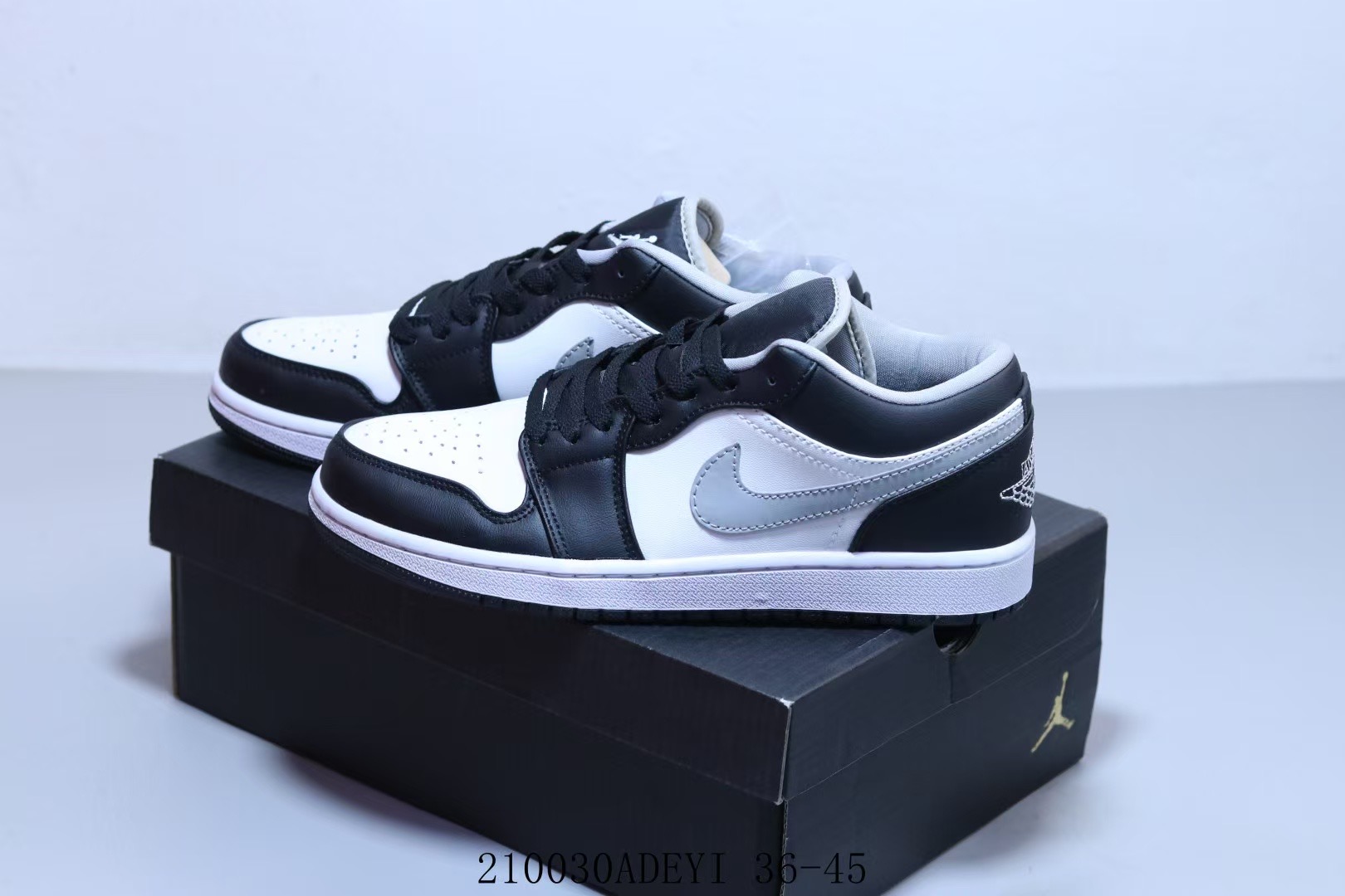 Air Jordan 1 Low 'Black Medium Grey'