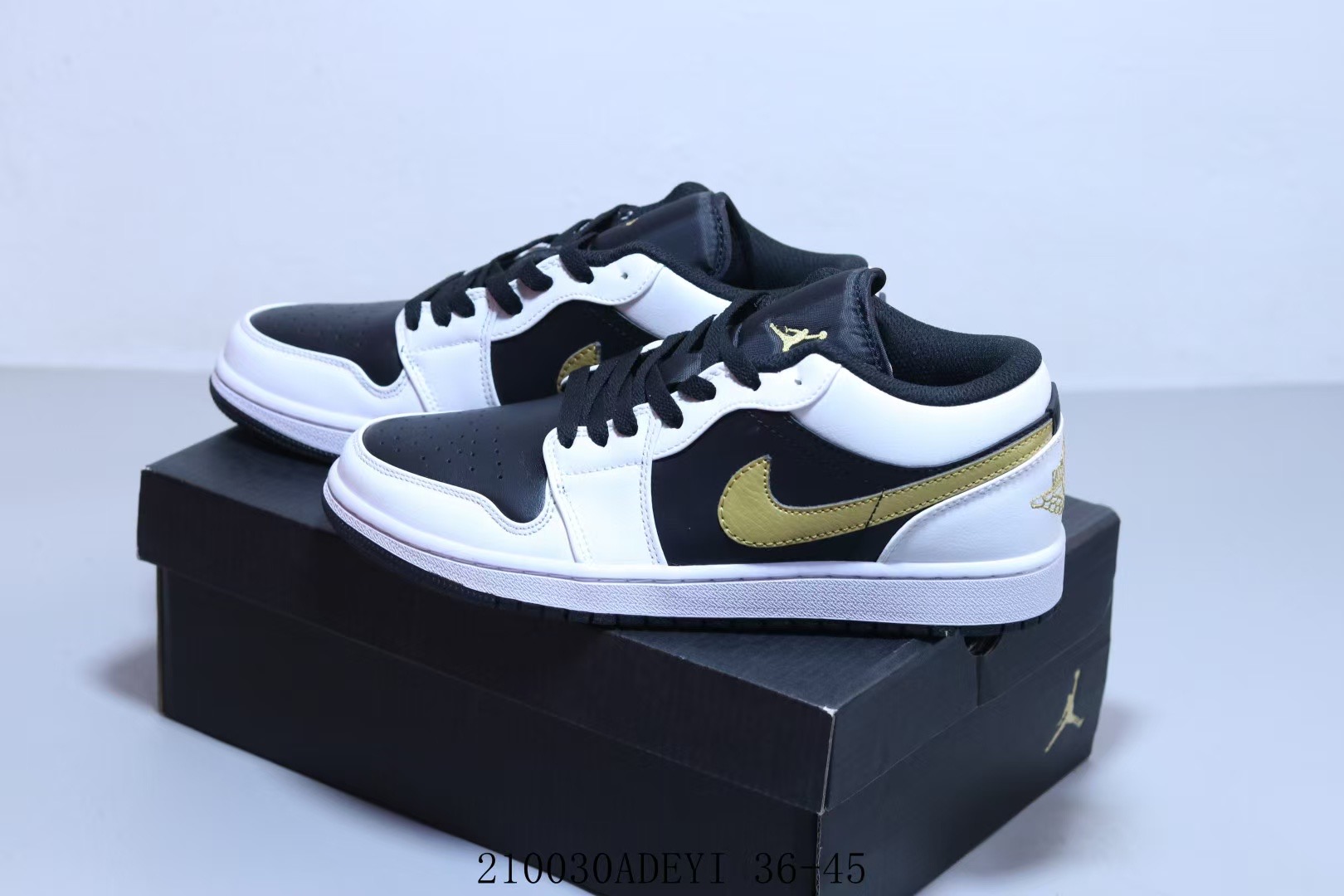 Nike Air Jordan 1 Low 'White Metallic Gold'