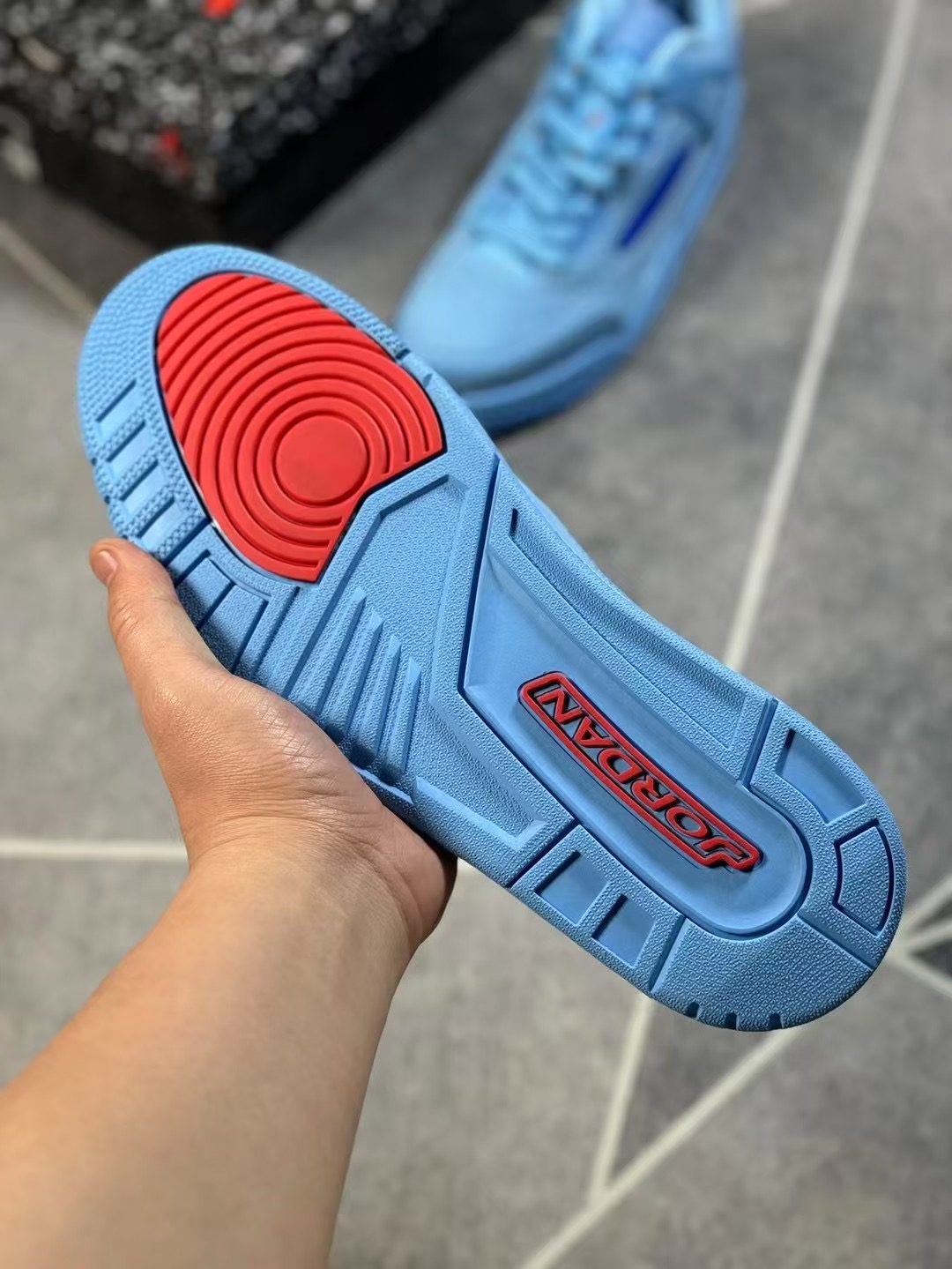 Jordan Spizike low “Huston Oilers”