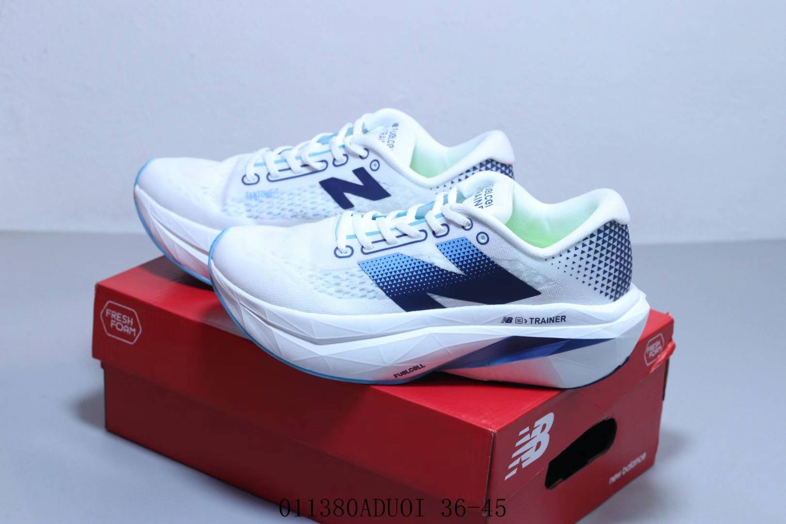 New Balance FuelCell SuperComp v3 