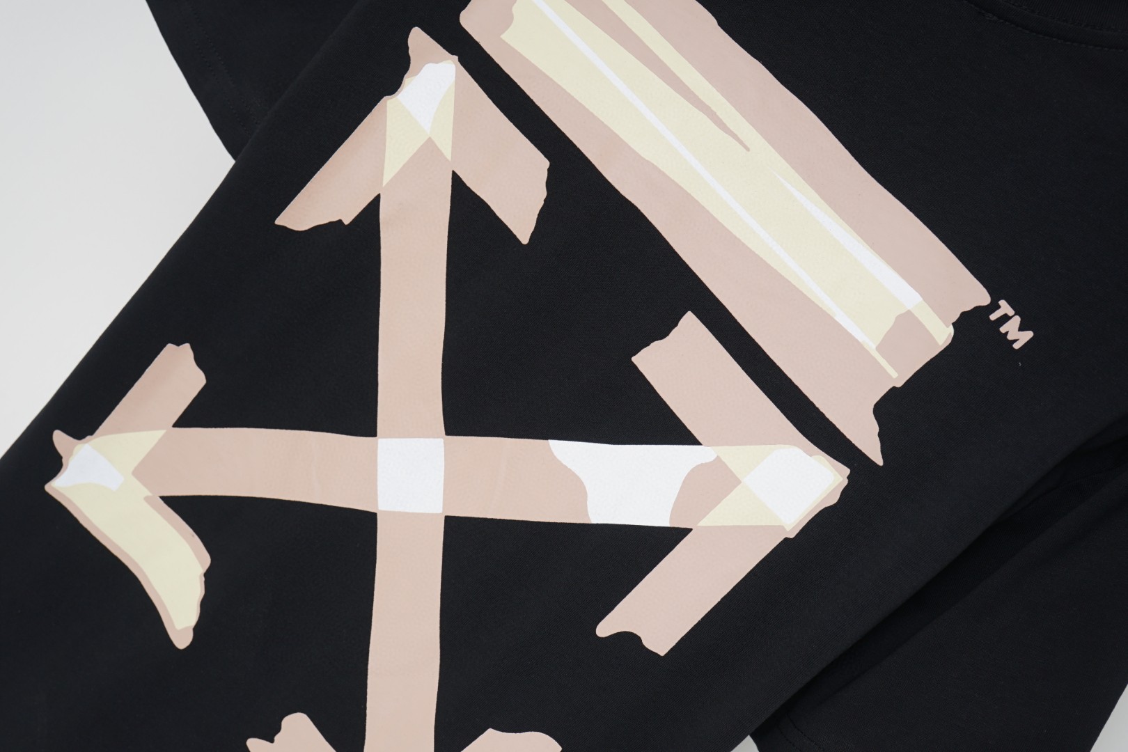Off White Tape Arrows Short sleeve Over T-shirt 'Black'