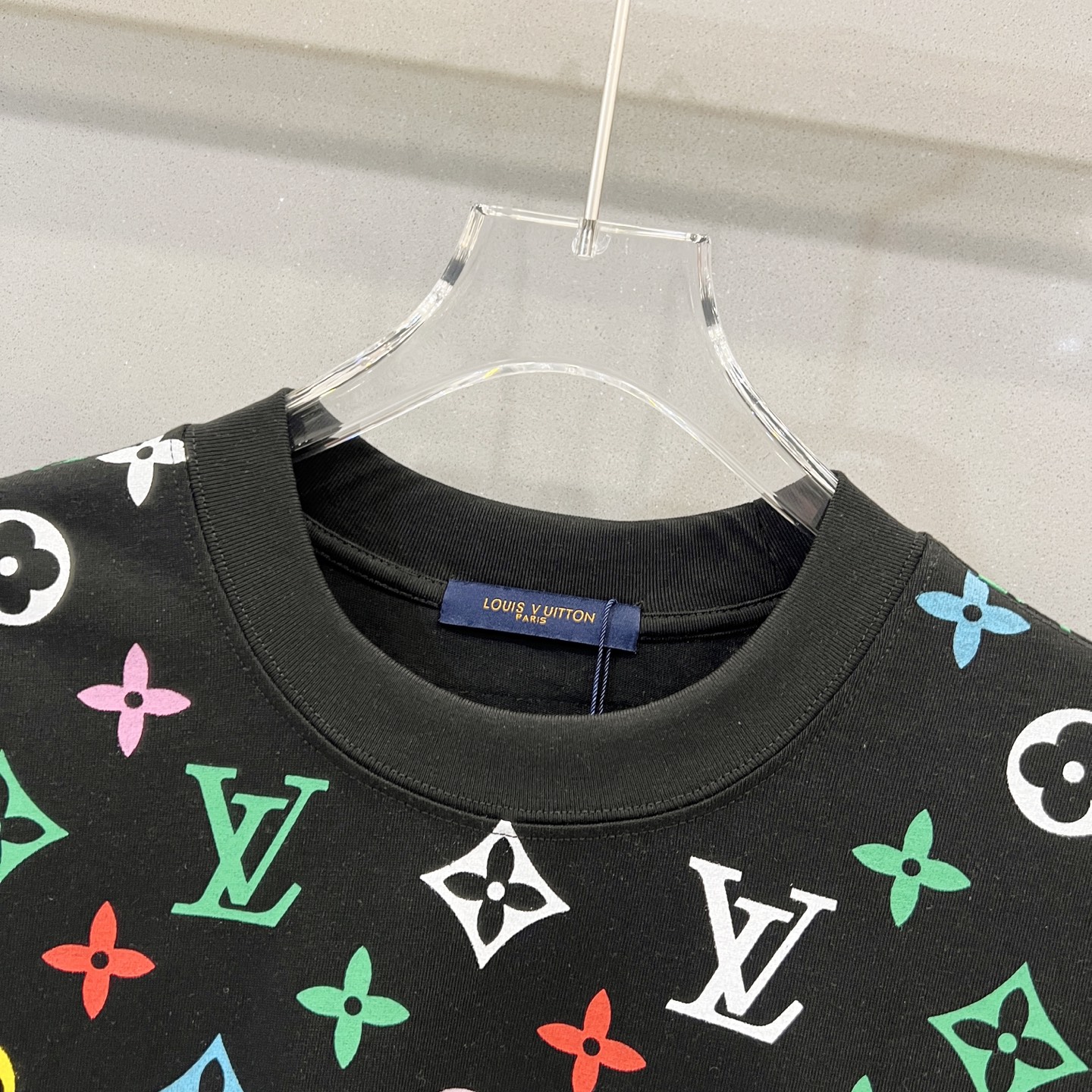 LV Black Short Sleeve T-Shirt