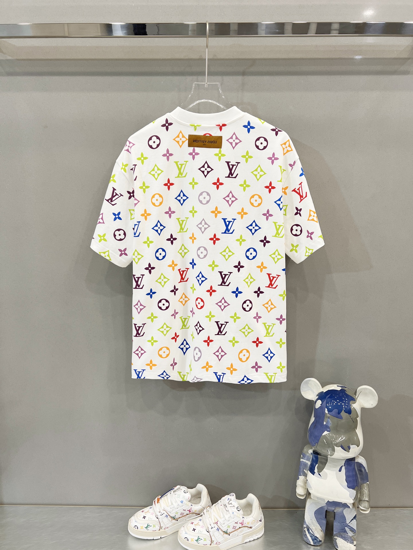 LV White Short Sleeve T-Shirt