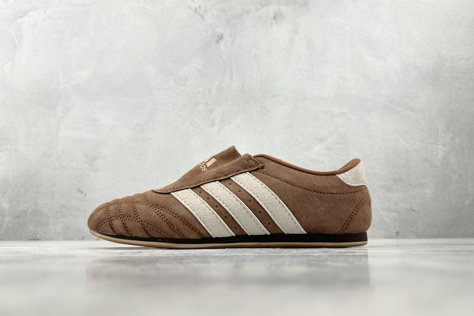 Adidas Taekwondo in Brown 