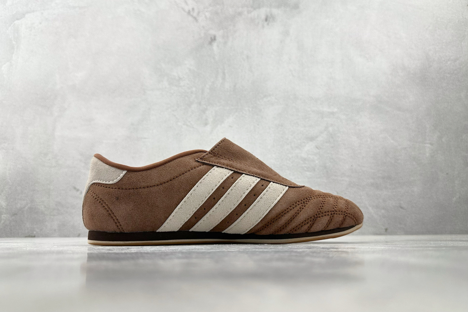 Adidas Taekwondo in Brown 