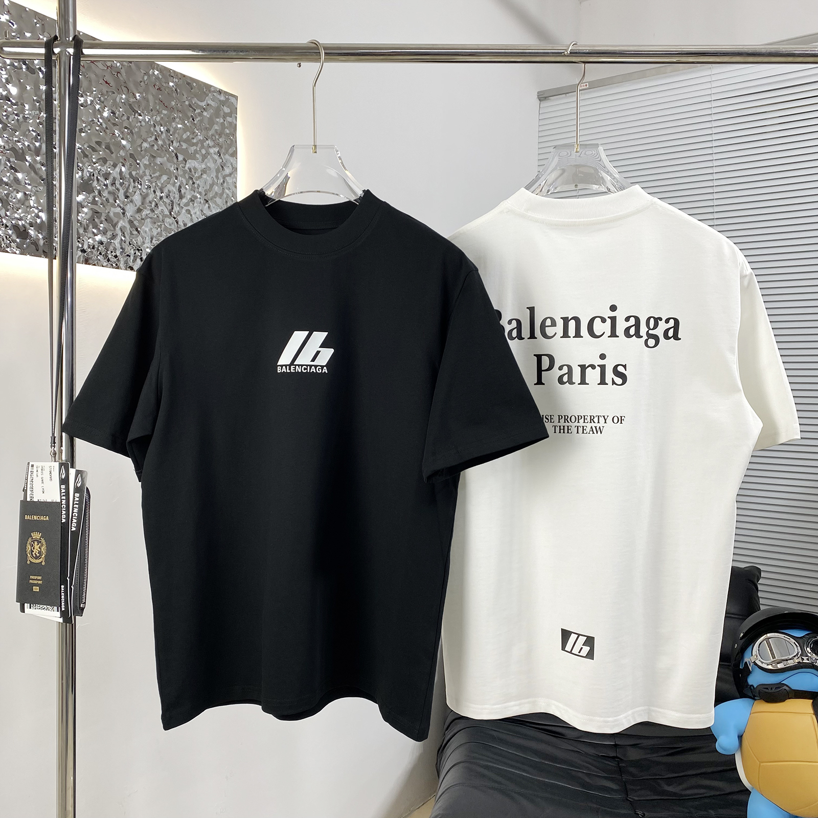 Balenciaga White T-Shirt (lb)