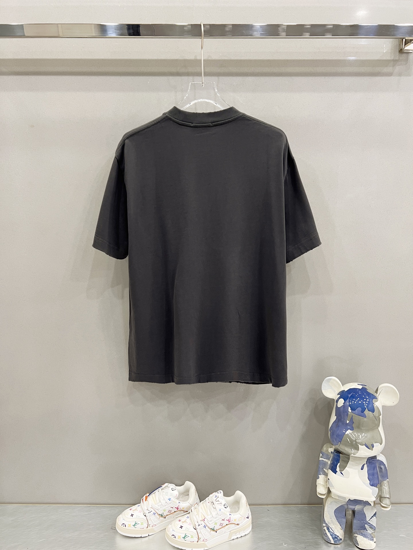 Balenciaga Men's Laurel Classic T-shirt in Faded Grey
