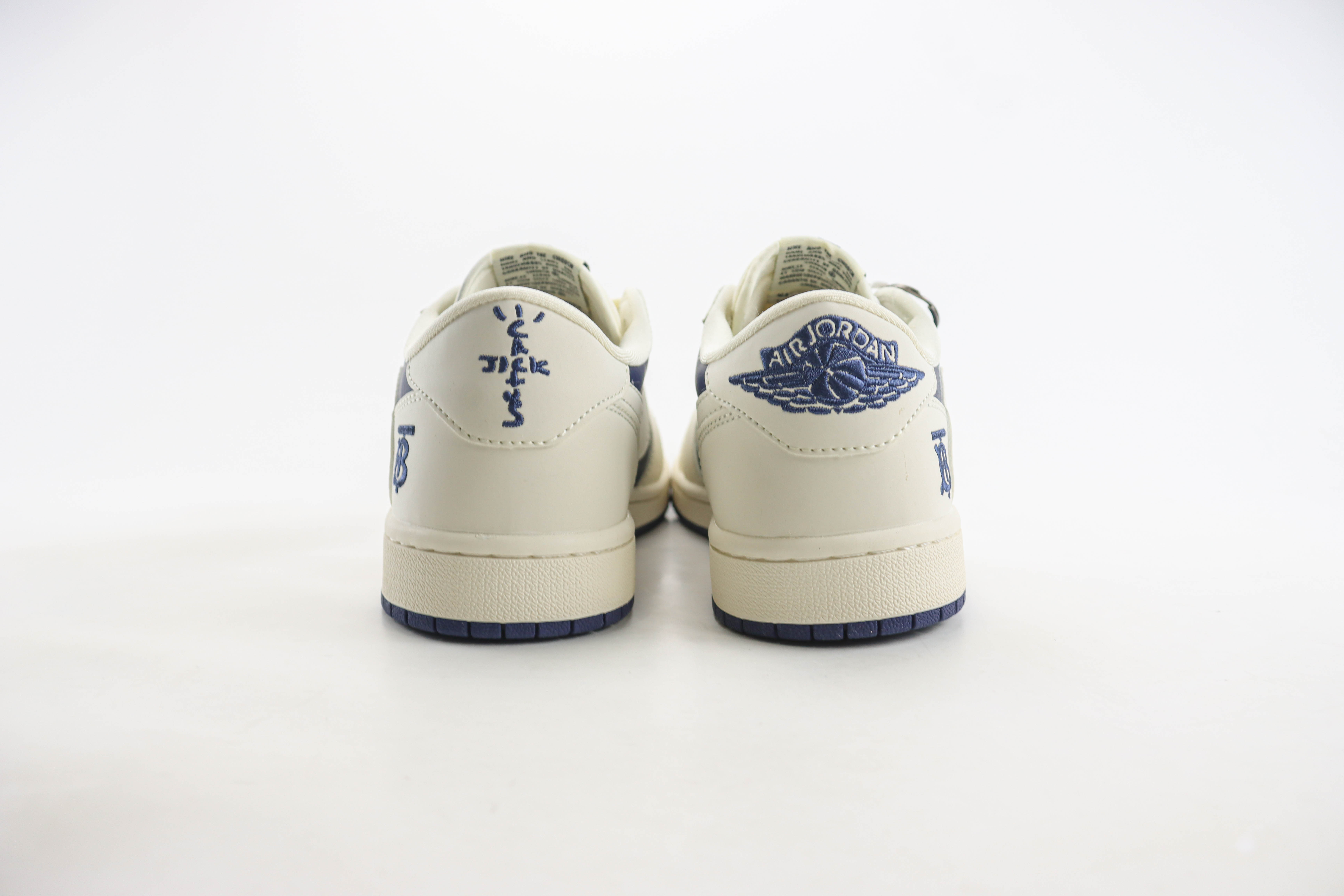 Burberry x Air Jordan 1 low x Travis Scott