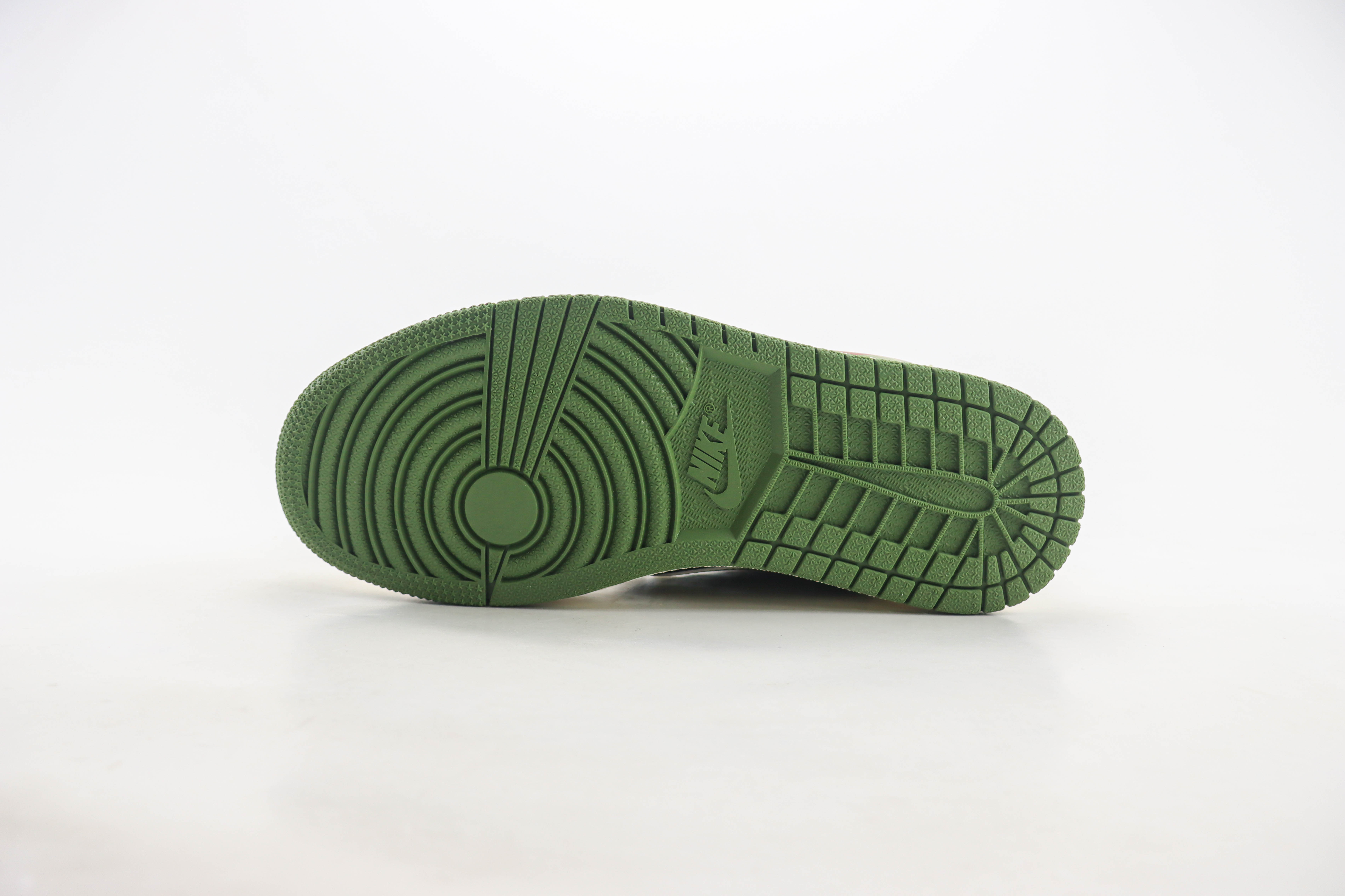 Burberry x Nike Air Jordan 1 Low x Supreme x Cactus Jack