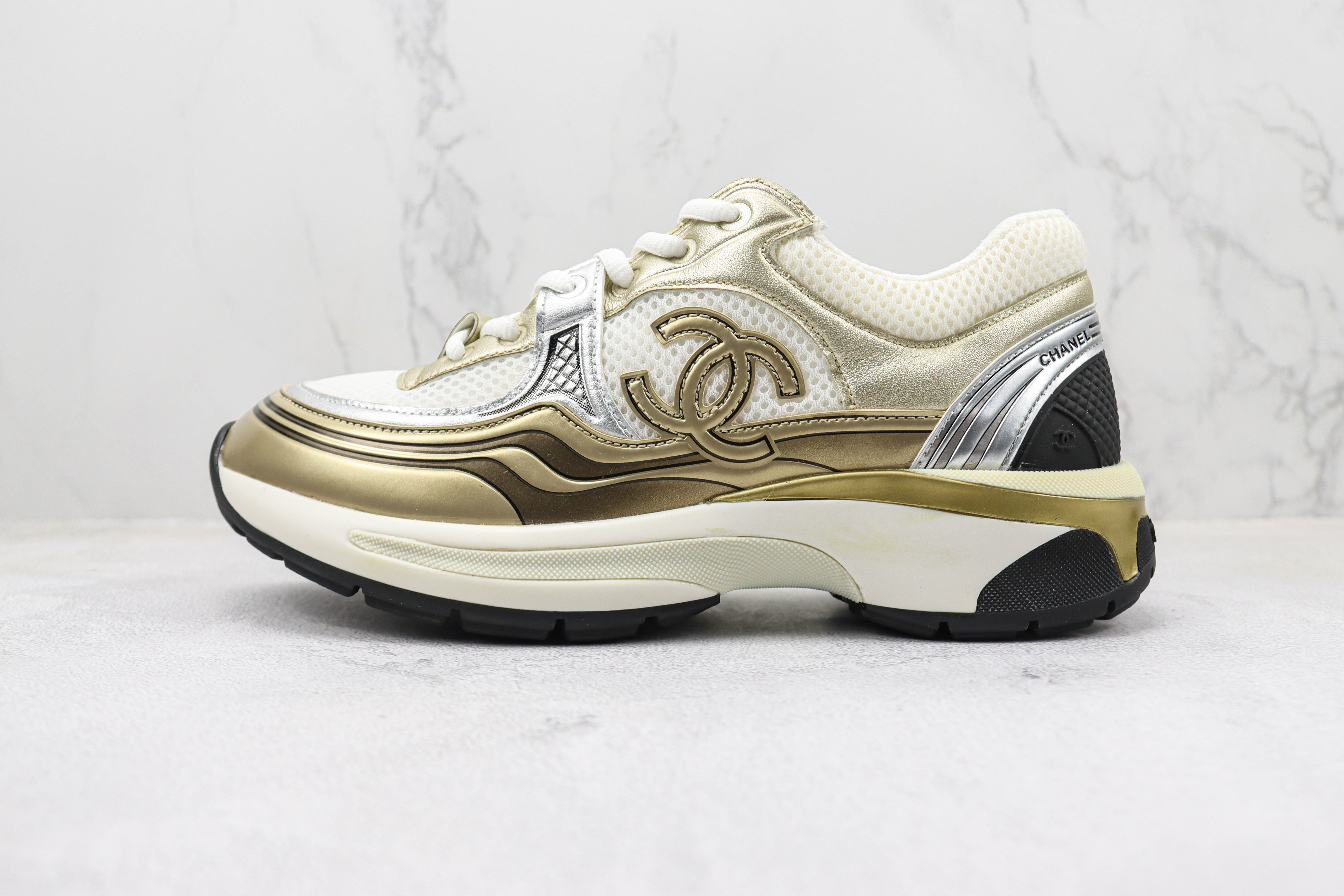 Chanel Fabric & Laminated white and gold 