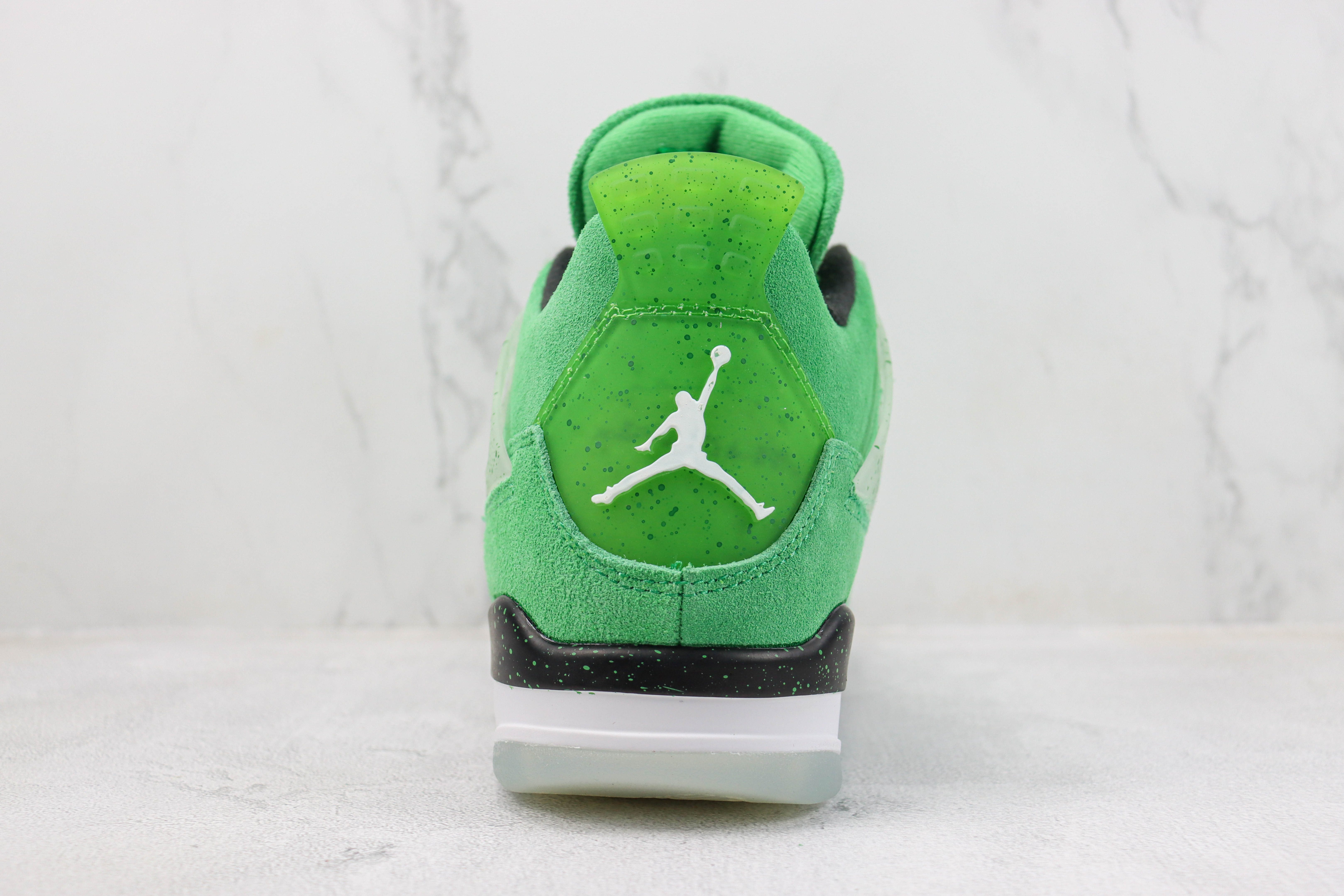 Air Jordan 4 Retro Wahlburgers