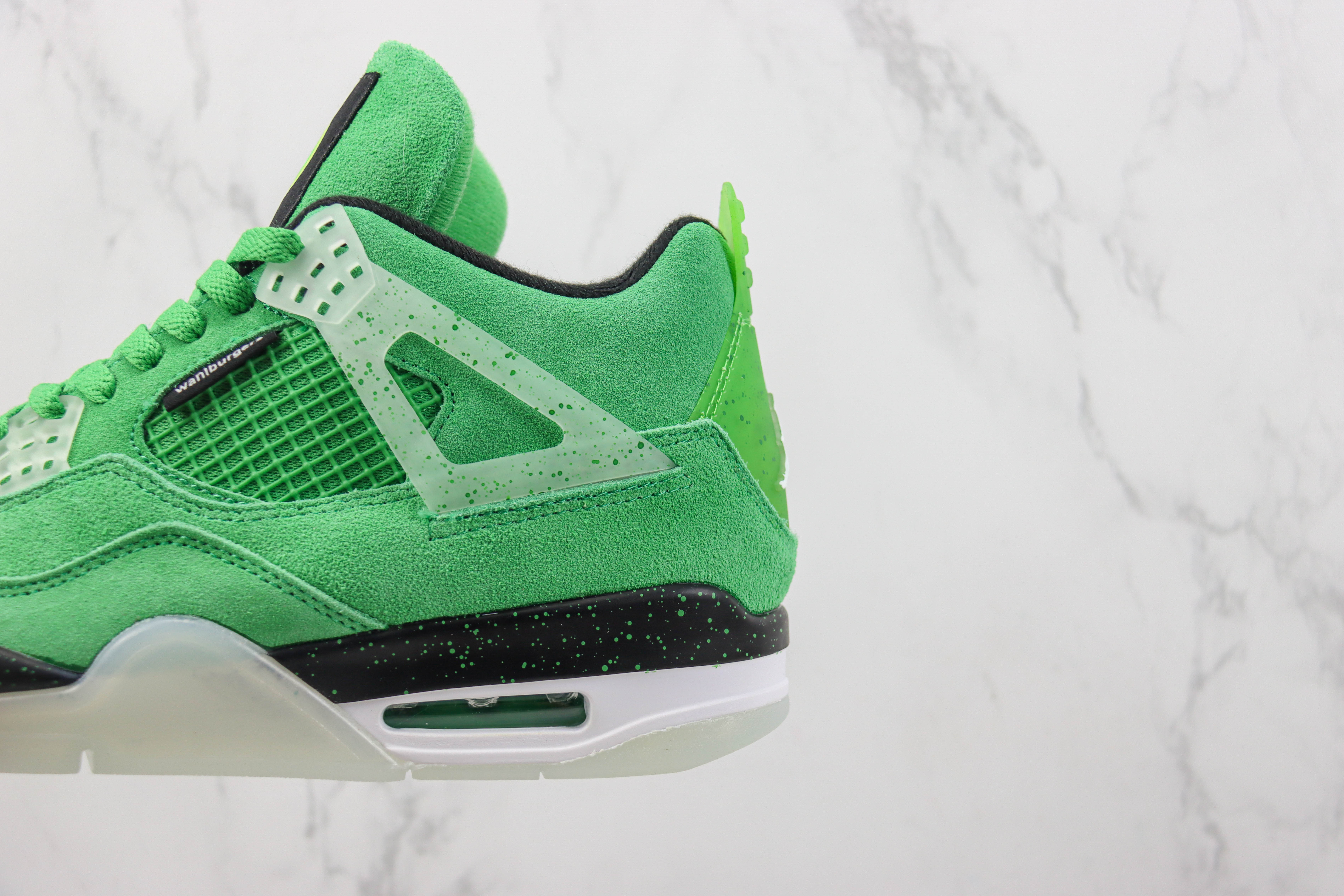 Air Jordan 4 Retro Wahlburgers