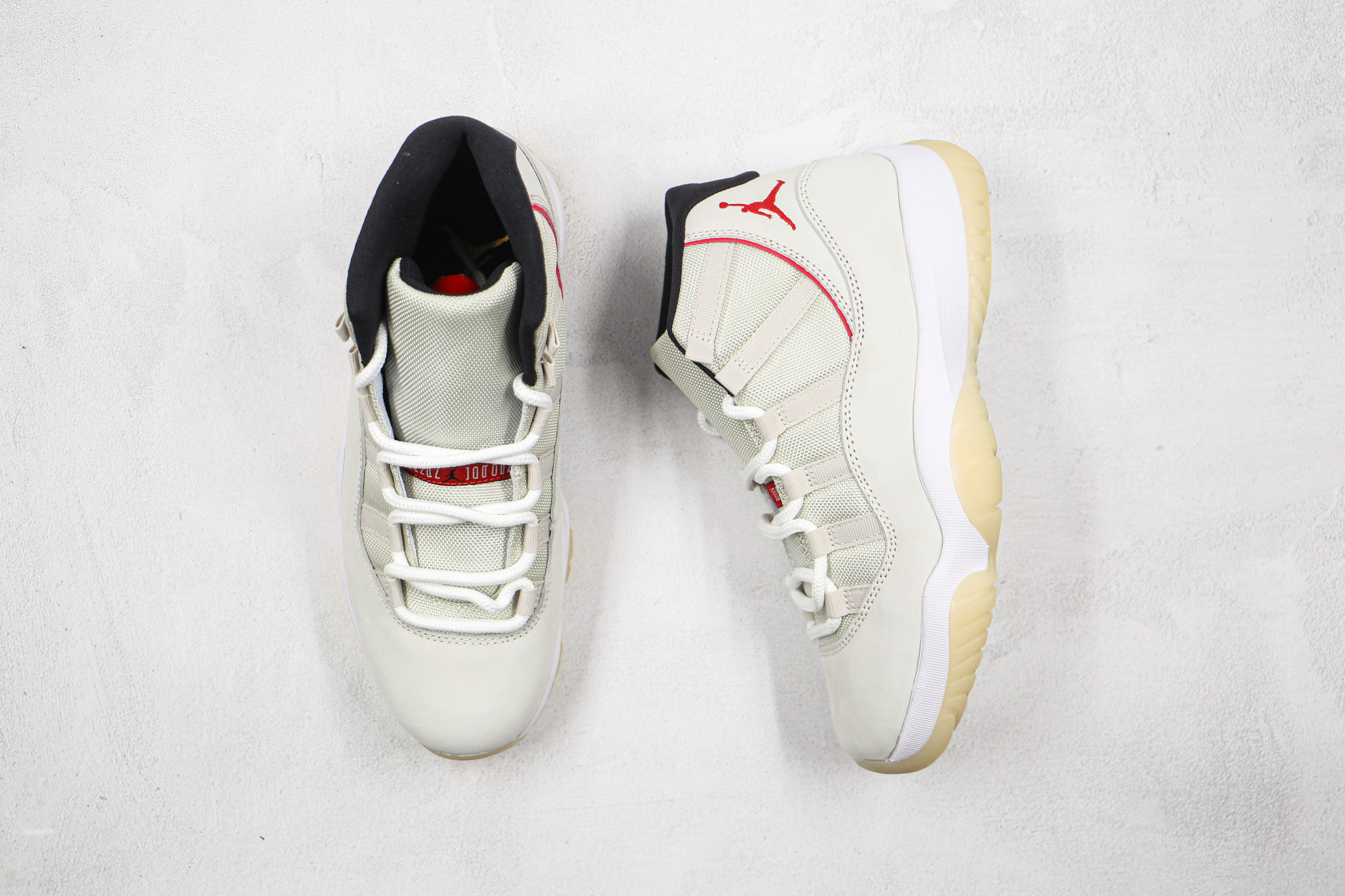 Air Jordan 11 Retro 'Platinum Tint'