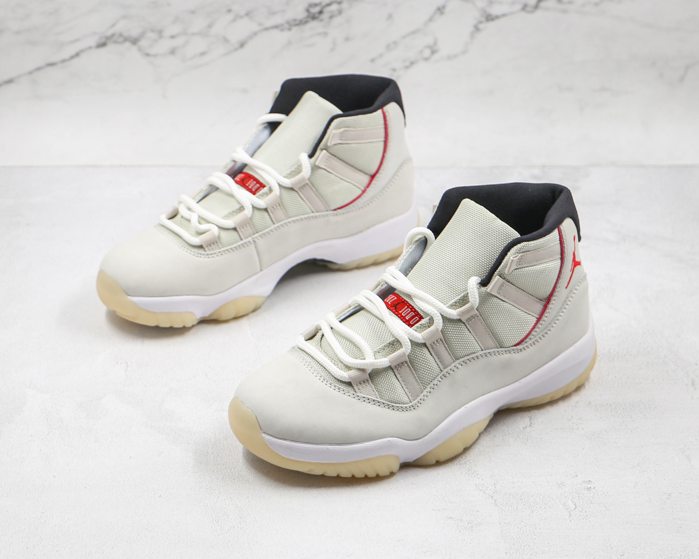 Air Jordan 11 Retro 'Platinum Tint'