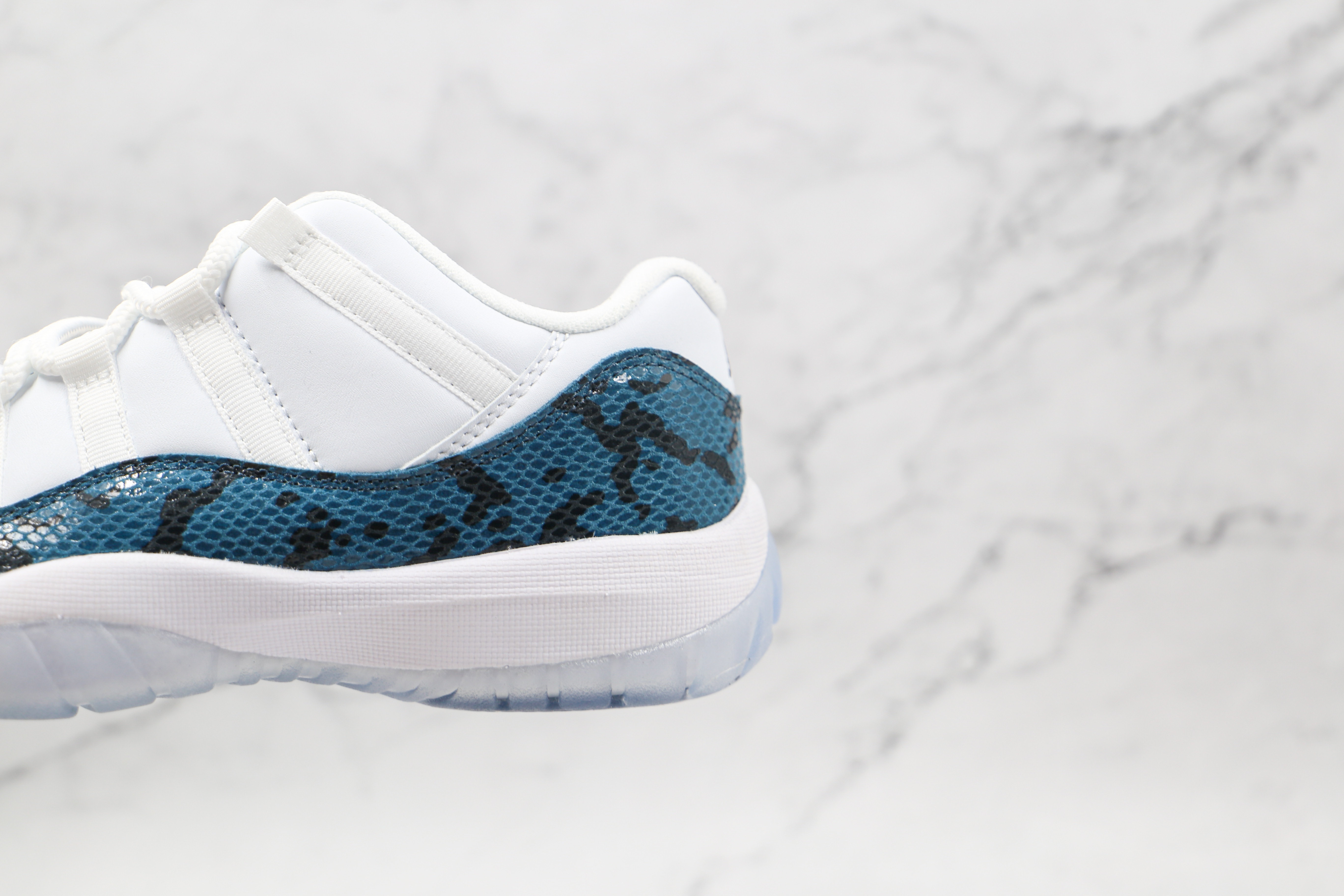 Air Jordan 11 Retro Low 'Navy Snakeskin' 2019