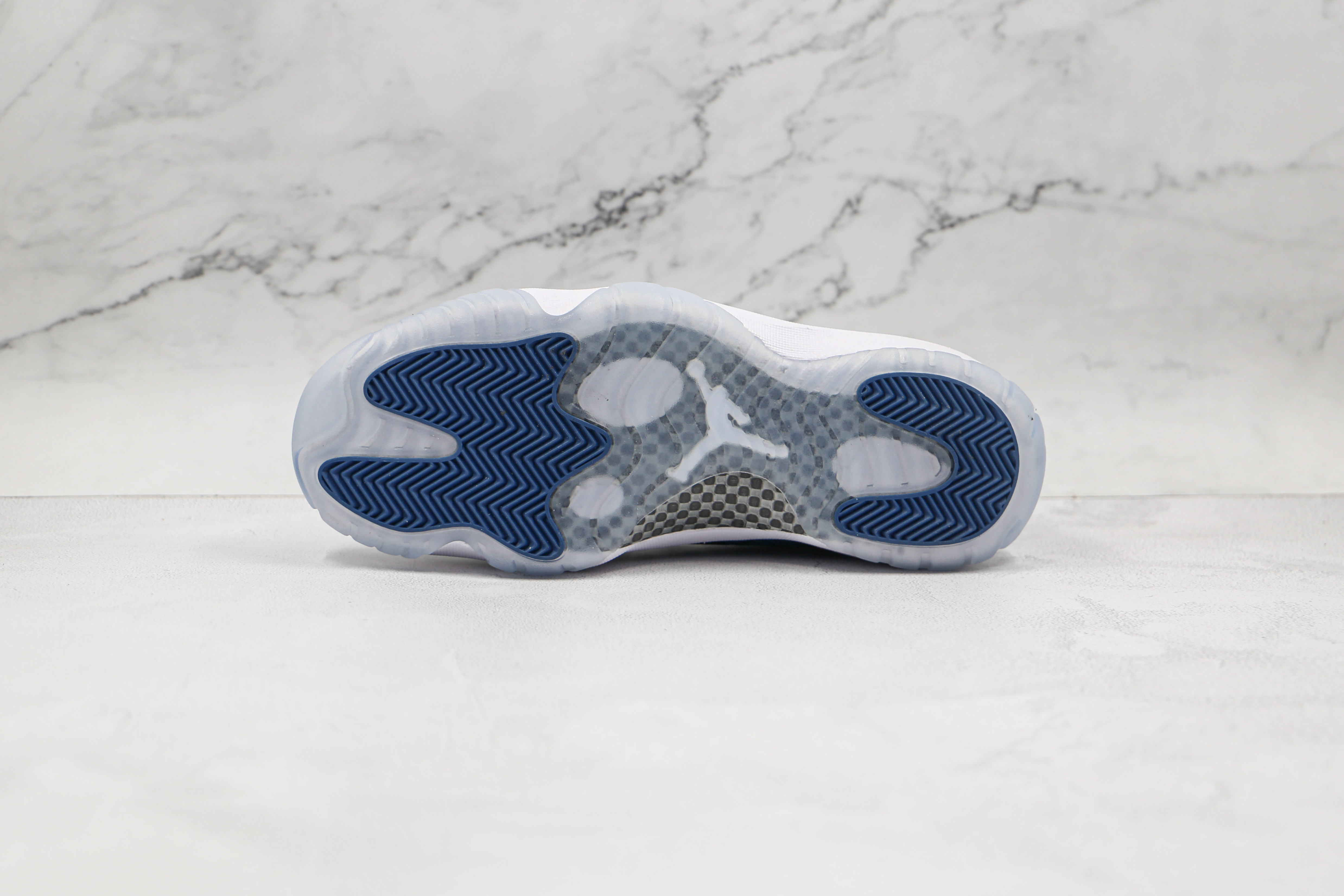 Air Jordan 11 Retro Low 'Navy Snakeskin' 2019